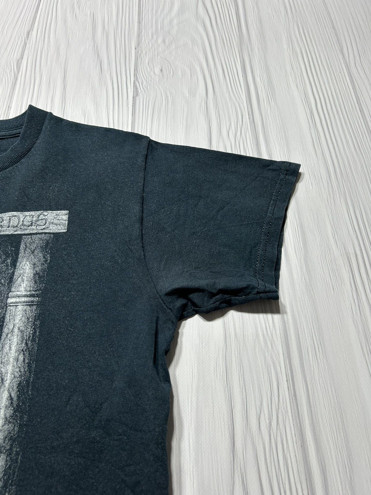 Band Tees Vintage 2000 Monolith Graphics Joseph Vargo Gothic Art Tee Size US M / EU 48-50 / 2 - 8 Thumbnail