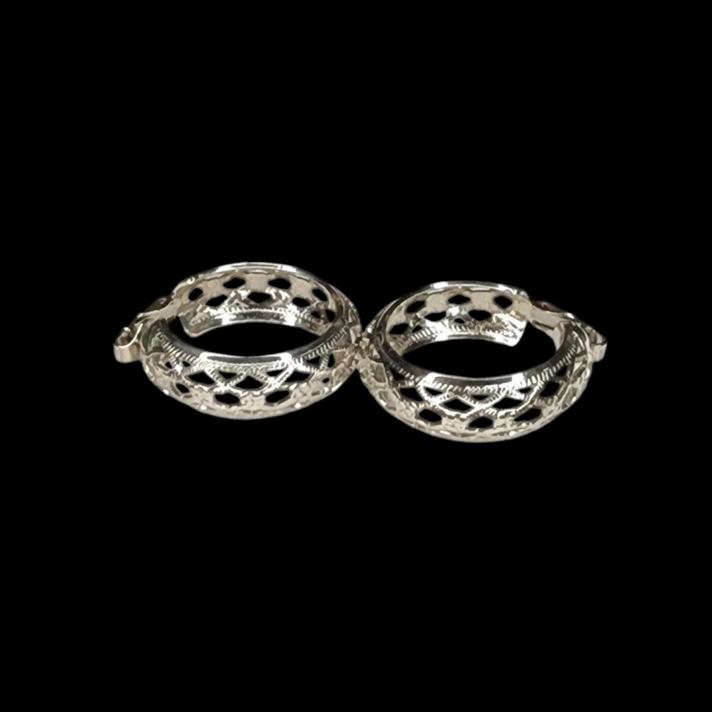 The Unbranded Brand Brazil handcrafted silvertone Filigree clip on earrings Size ONE SIZE - 7 Thumbnail