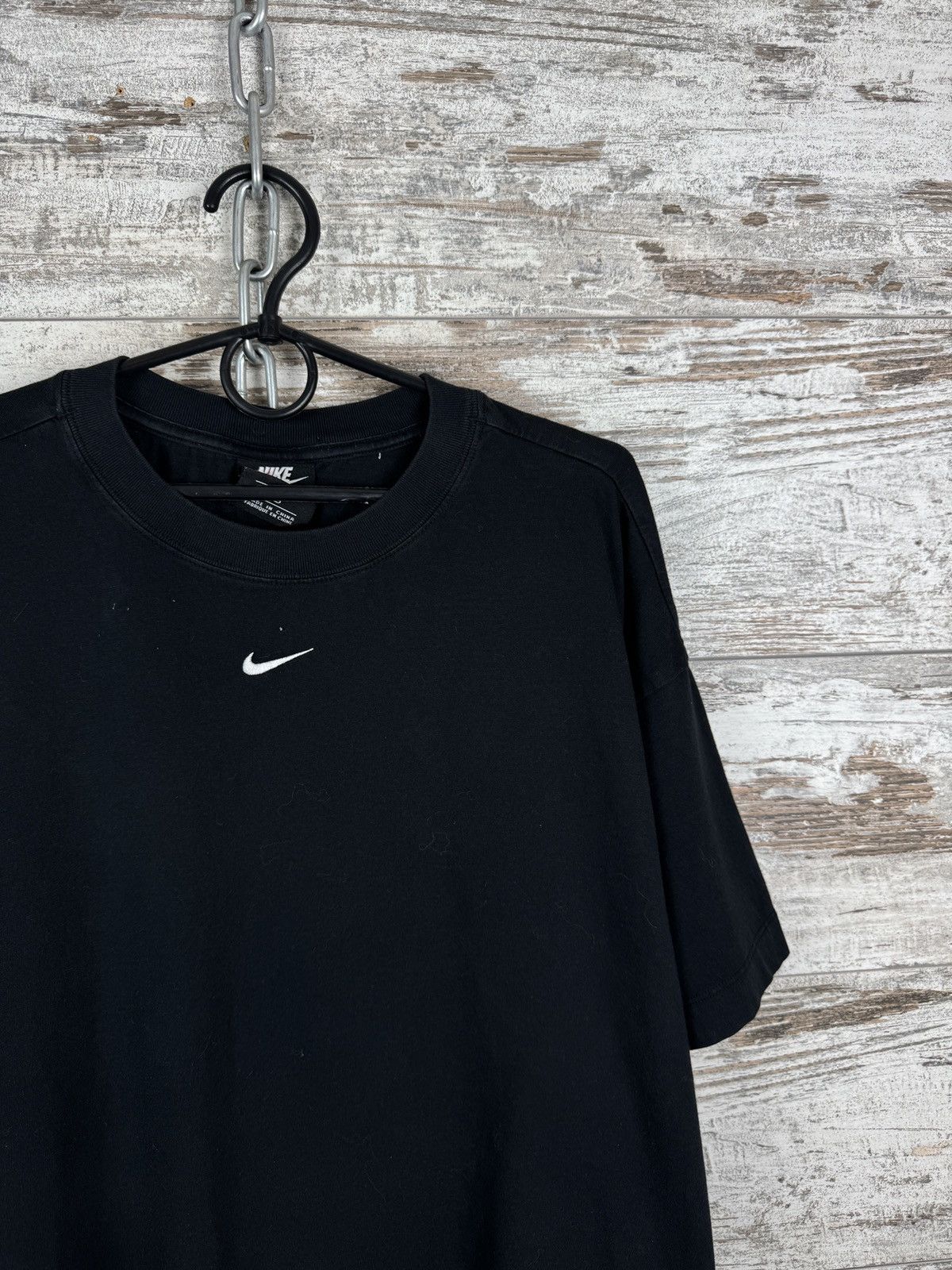 Nike × Vintage Mens Nike swoosh black T-shirt center logo y2k tee Japanese Size US XL / EU 56 / 4 - 3 Thumbnail