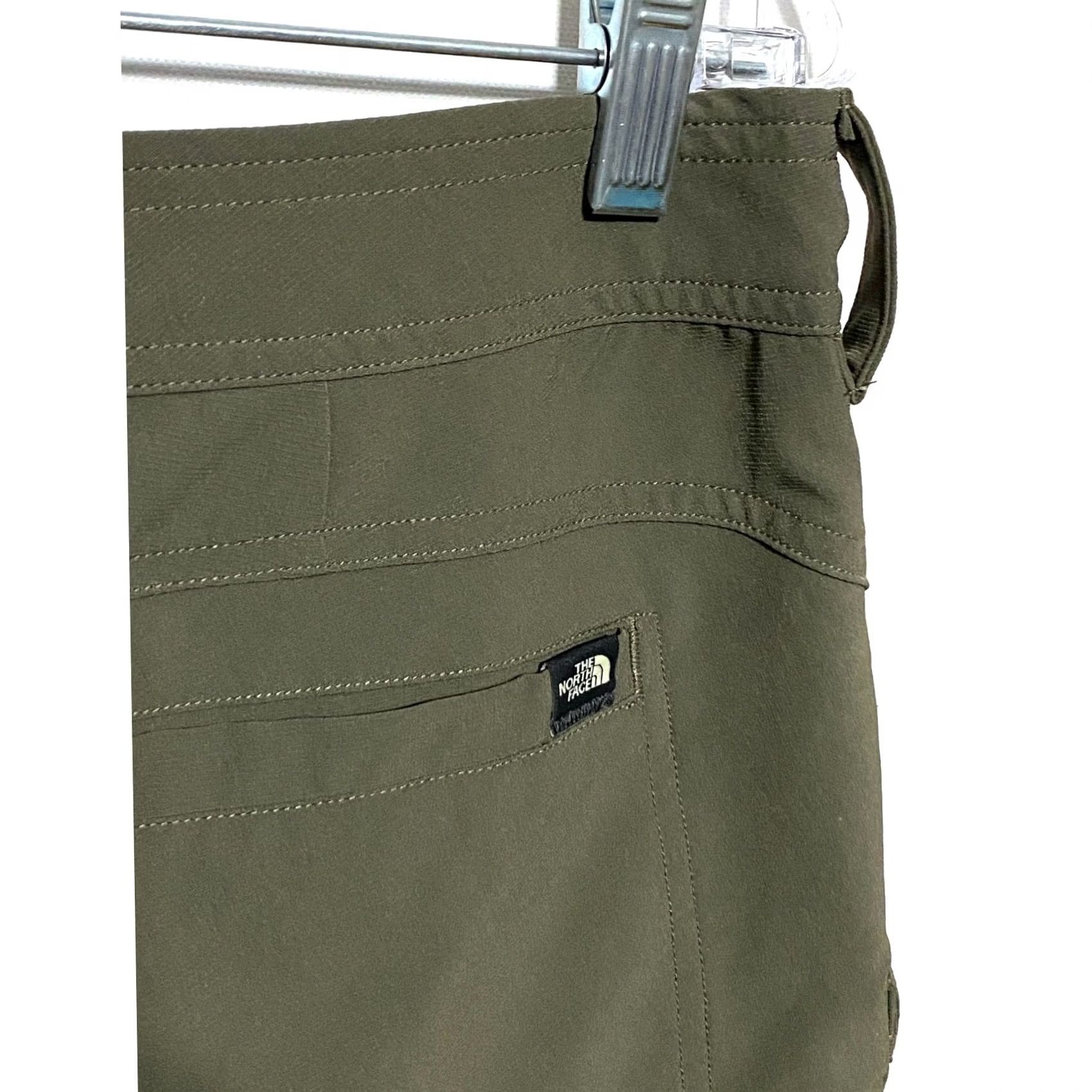 The North Face The North Face Cargo Shorts Womens 4 Hiking Gorpcore Athleisure Outdoors Camping Shirt Womens Adult 4 Army Green Size 27" / US 4 / IT 40 - 2 Thumbnail