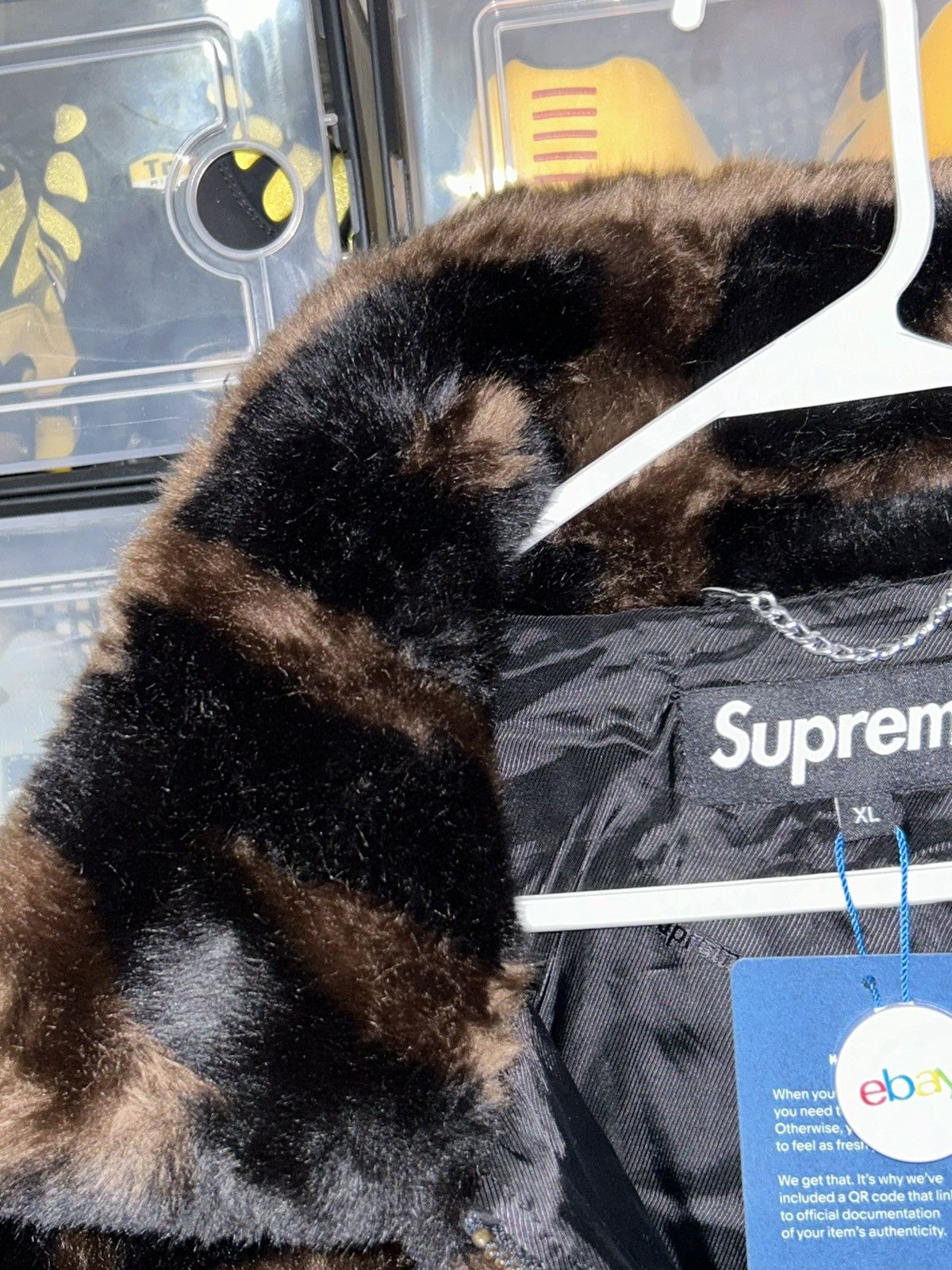Supreme Supreme Faux Fur Repeater Bomber Jacket Brown SS18 XL NEW Size US XL / EU 56 / 4 - 11 Thumbnail