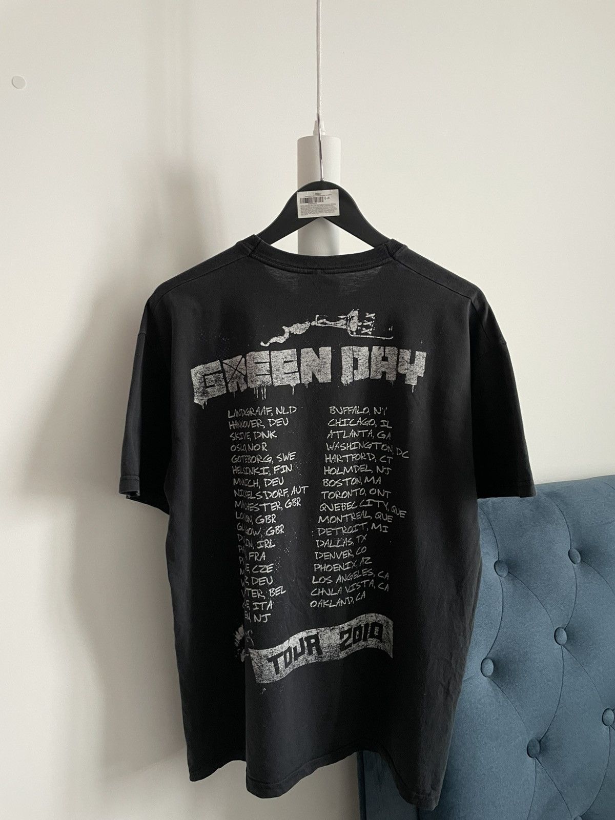 Band Tees Vintage Green Day 2010 Tour F-Shirt Band Tee Black RARE Size US M / EU 48-50 / 2 - 2 Thumbnail