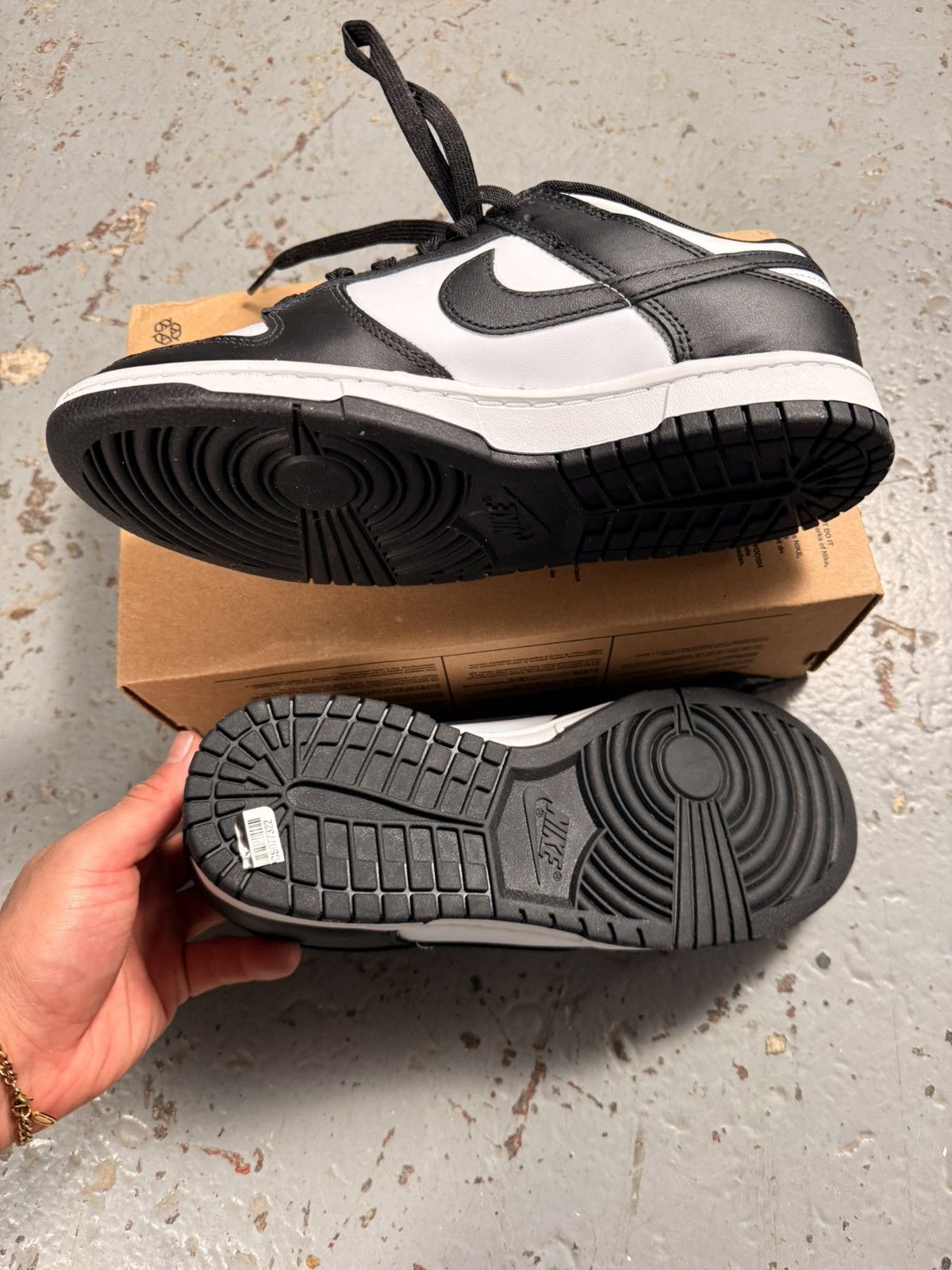 Nike Slightly Imperfect Nike Dunk Pandas Size US 8 / EU 41 - 19 Thumbnail