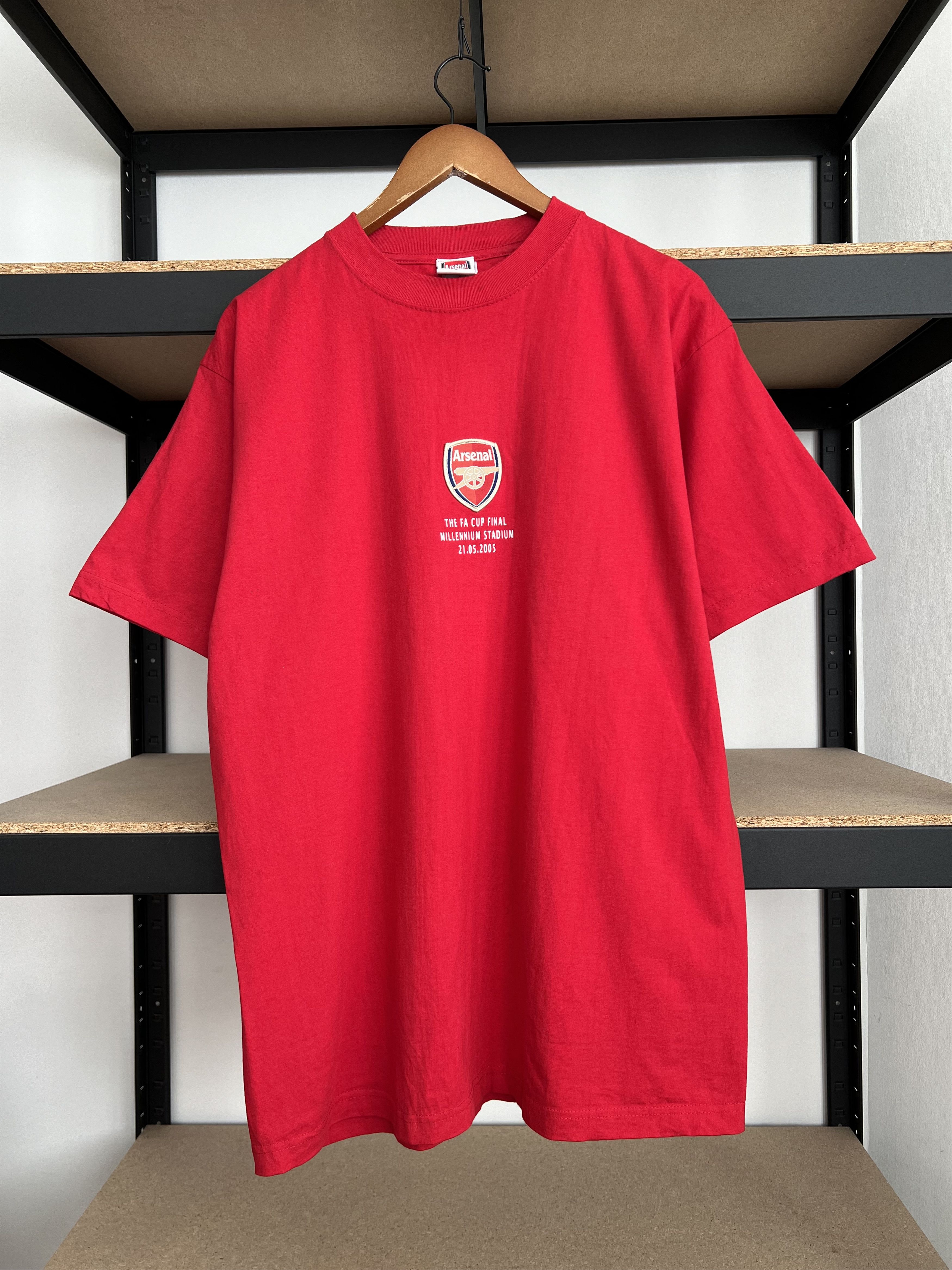 Vintage Vintage 2005 Arsenal FA Cup Final 2005 Red T-shirt Size US XL / EU 56 / 4 - 1 Thumbnail