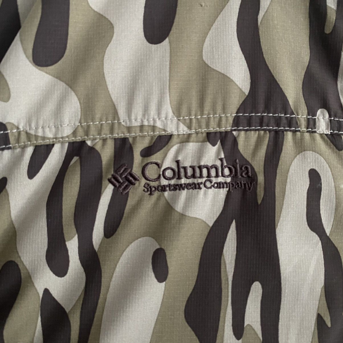 Columbia Columbia Camouflage Reversible Puffer Jacket Size US L / EU 52-54 / 3 - 5 Thumbnail