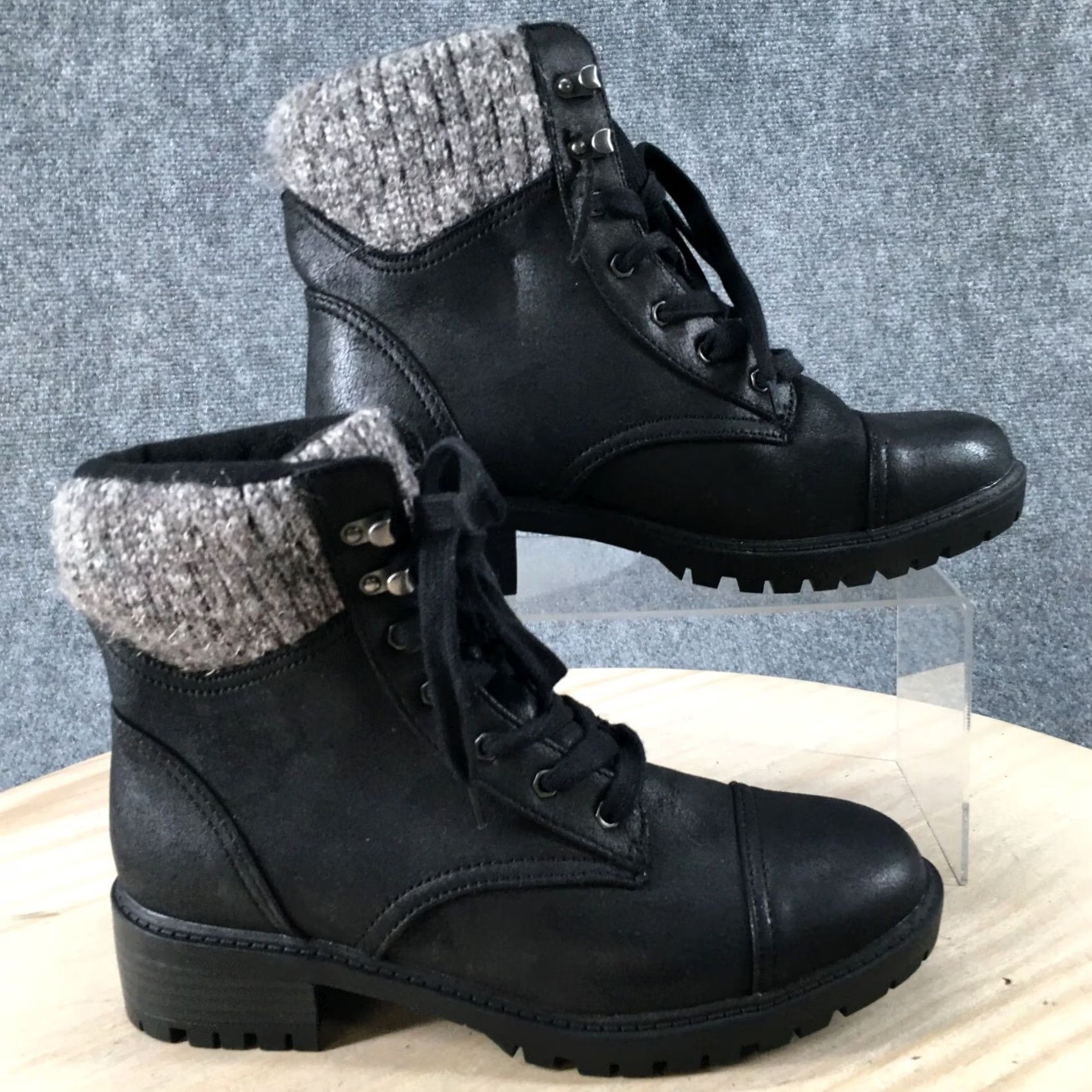 Vintage Universal Thread Boots Womens Cap Toe Ankle Booties Black Leather Lace Up 7.5 Medium Heel Boots Womens (7.5) Black Cap Toe Leather Ankle Booties Size ONE SIZE - 2 Thumbnail