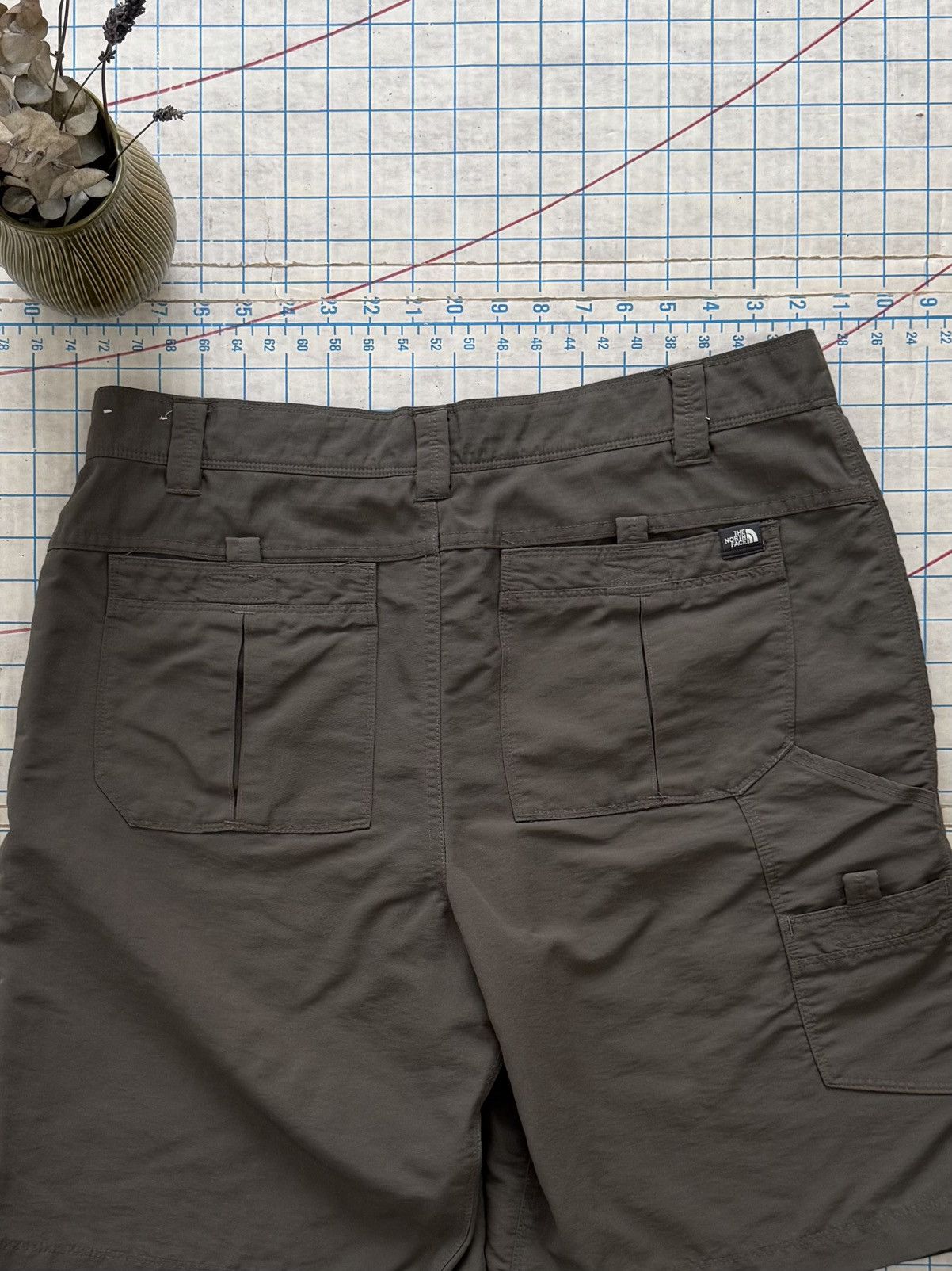 The North Face The North Face Brown Hiking / Trekking Shorts Size 36 Mens Size US 36 / EU 52 - 10 Thumbnail