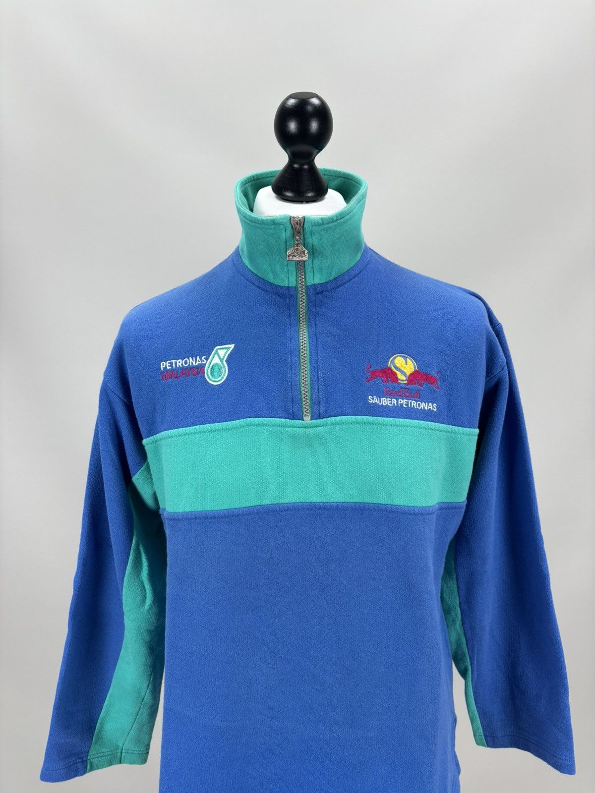 Red Bull Mens vintage sweatshirt Red Bull Sauber Petronas Size XS/S Size US XS / EU 42 / 0 - 2 Thumbnail