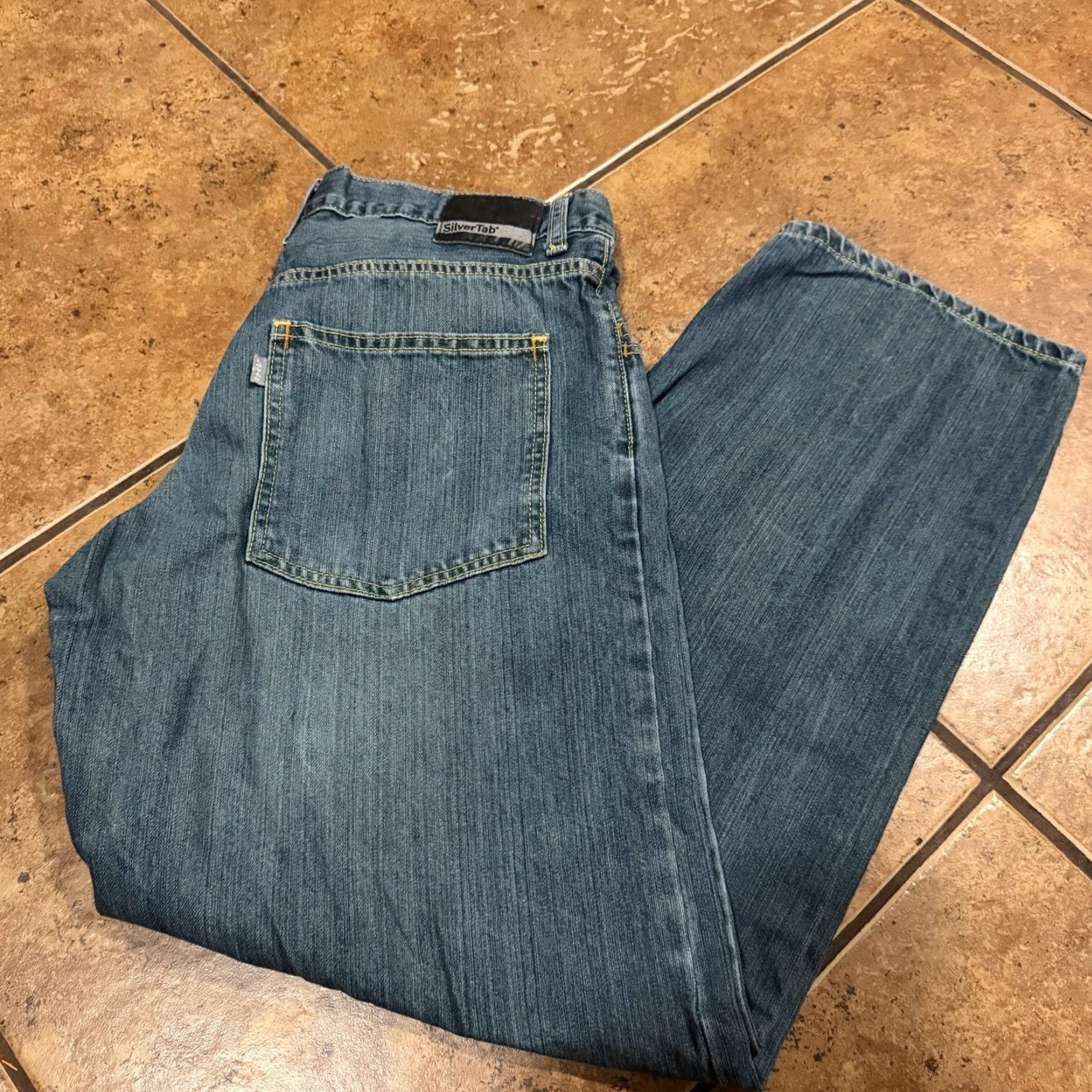 Levi's VINTAGE Levi's SilverTab Baggy Jeans Mens Dark Wash Denim Pants W32 L30 Relaxed Inseam 30" Blue Cotton Jeans Mens Size US 32 / EU 48 - 3 Thumbnail
