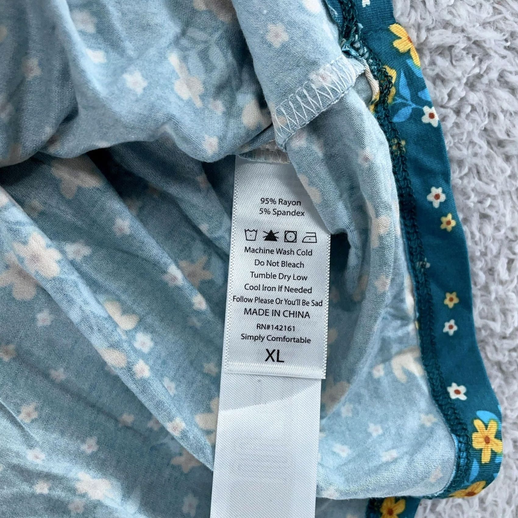 Vintage LuLaRoe Alli Shirt Womens XL Teal Floral Rayon Spandex Short Sleeve Crewneck Top Shirt Womens XL Floral Blue Crew Neck 90s Inspired Size XL / US 12-14 / IT 48-50 - 7 Thumbnail