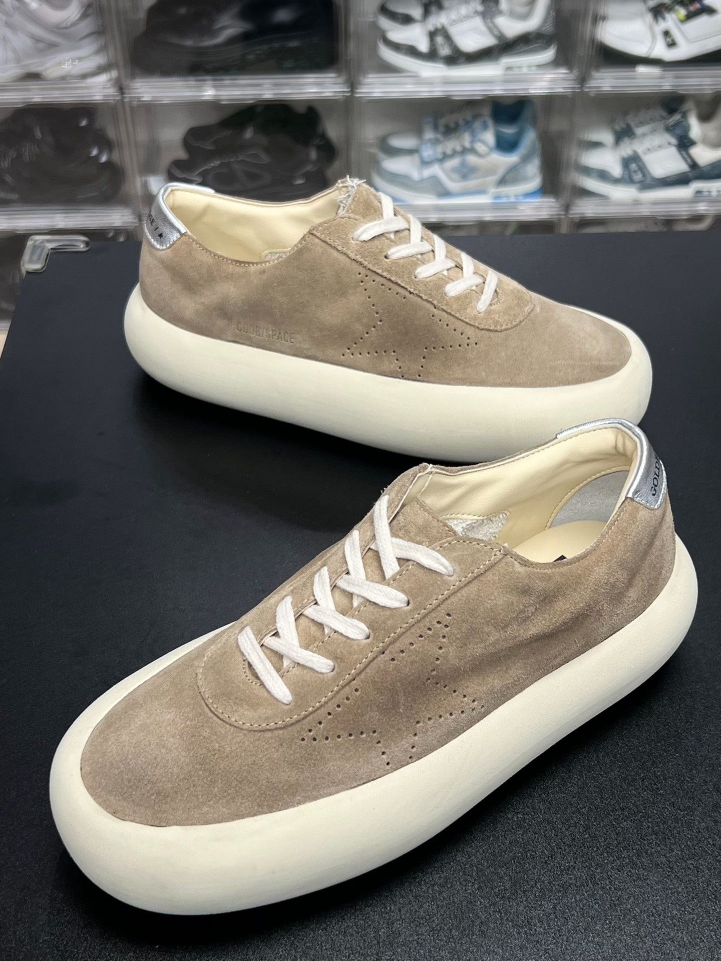 Golden Goose Golden Goose Yellow Lowtop Sneakers us_9 Women Size US 9 / IT 39 - 1 Thumbnail