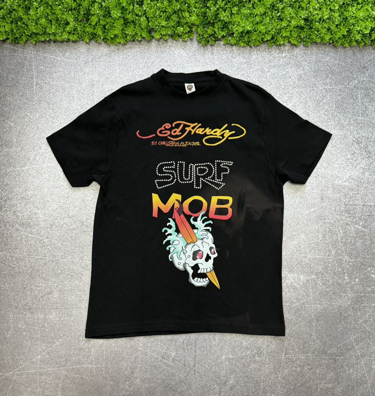 Christian Audigier × Ed Hardy × Vintage Vintage Ed Hardy Surf Mob T-Shirt Size US L / EU 52-54 / 3 - 1 Thumbnail