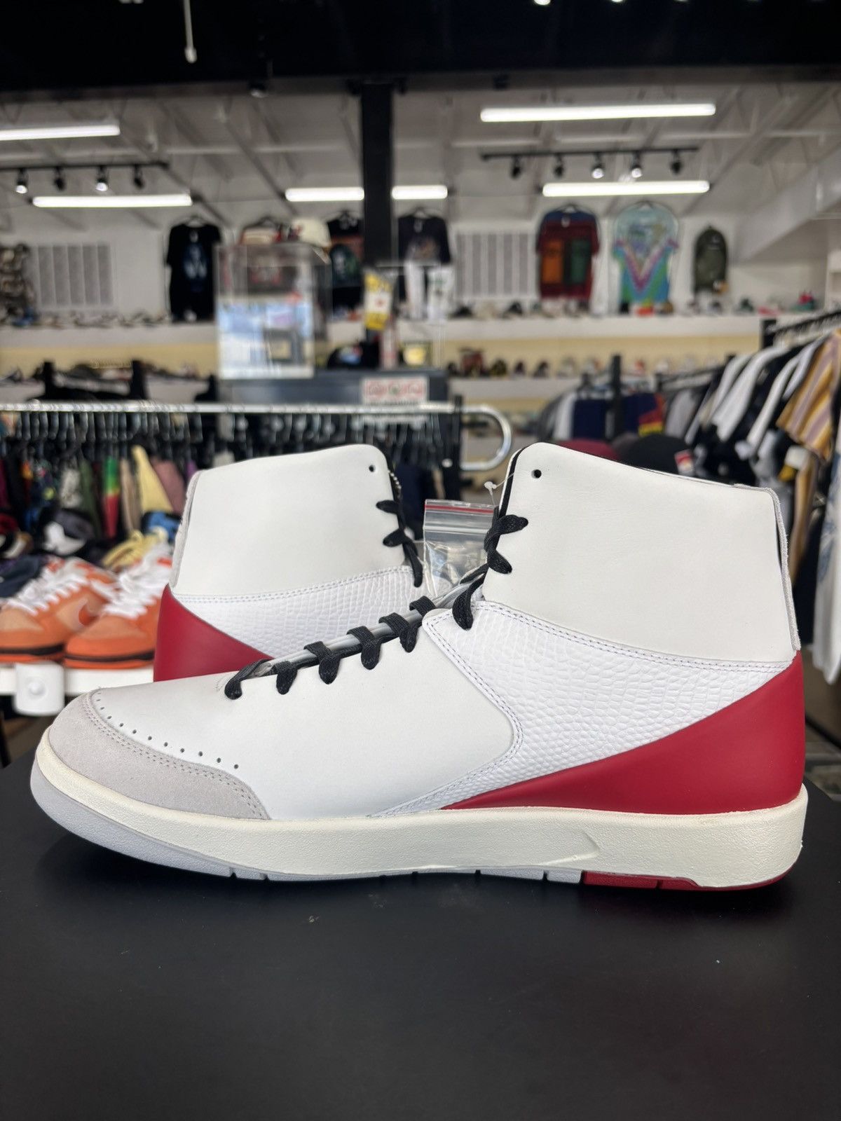 Jordan Brand Jordan 2 Retro SE Nina Chanel Abney (W) Sz. 11.5M/13W Size US 11.5 / EU 44-45 - 5 Thumbnail