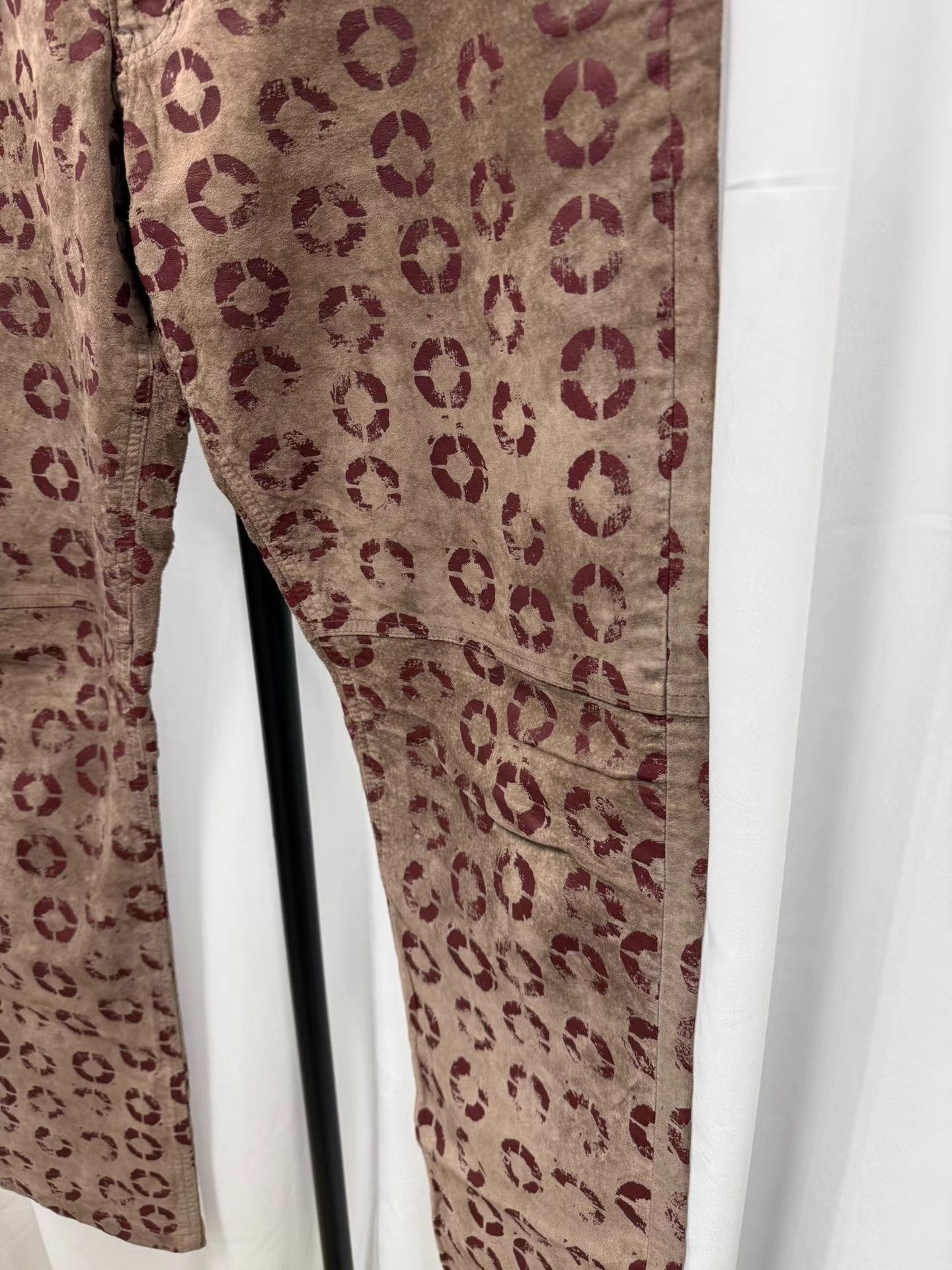 Comme des Garcons Homme Plus Comme des garcons homme plus Suede Lip Print Pants K20 Size US 35 - 4 Thumbnail