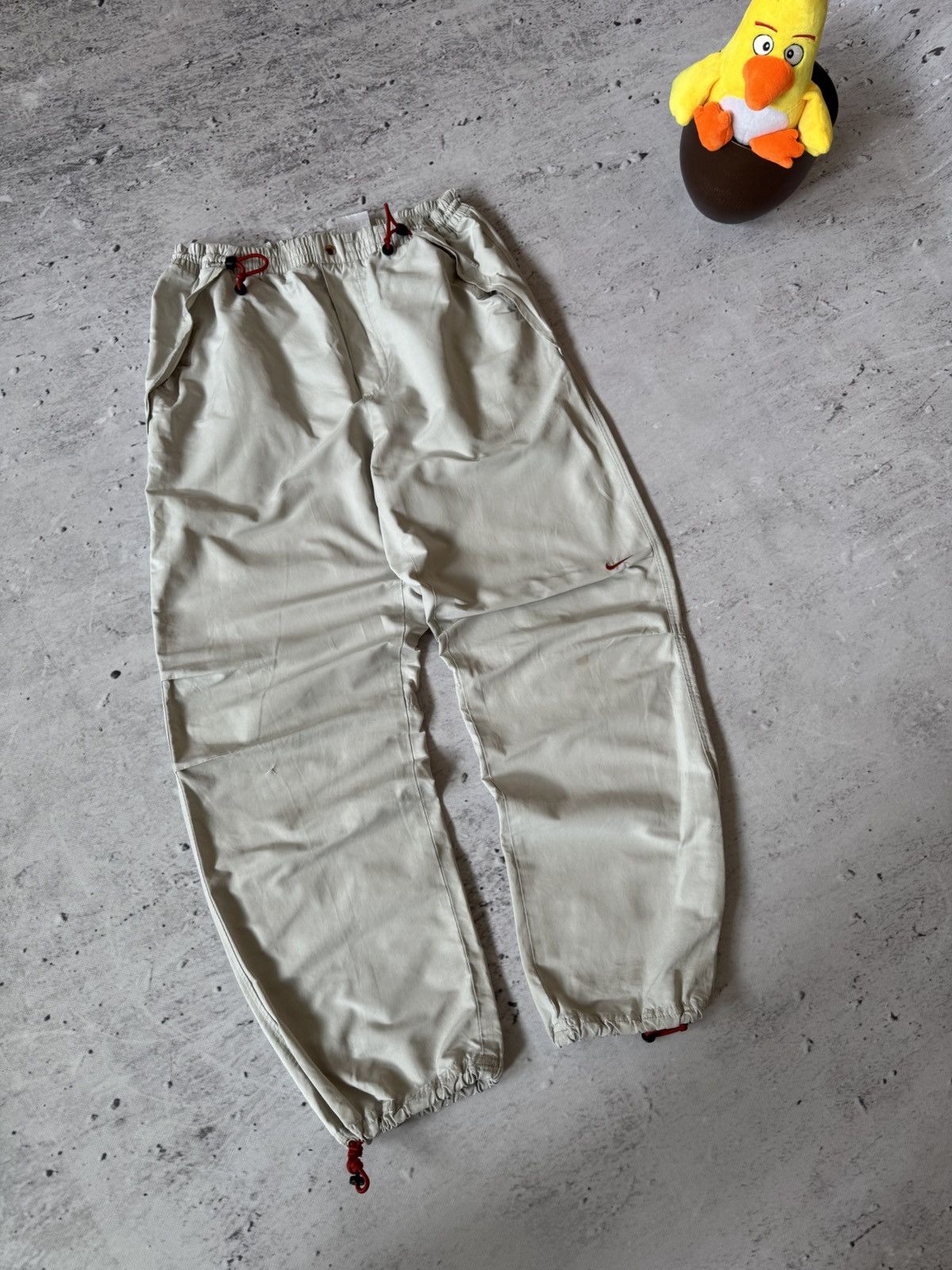 Nike × Vintage NIKE NYLON VINTAGE Y2K OVERSIZE BAGGY FIT PANTS SWEATPANTS Size US 32 / EU 48 - 1 Thumbnail