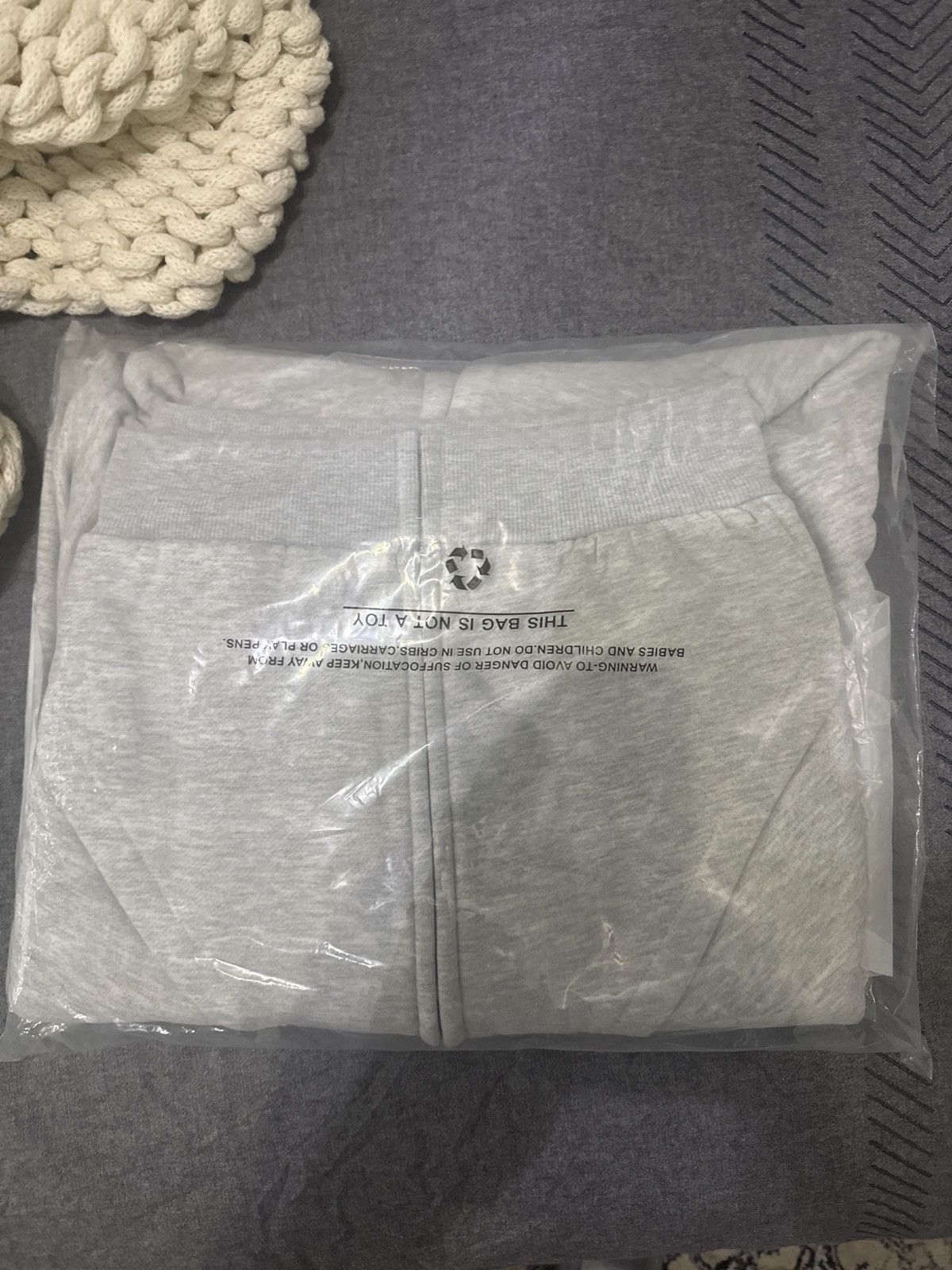 Kanye West Kanye West Ye Yeezy Season HD-10 YZY SZN X Zip Up 2 L/XL Size US L / EU 52-54 / 3 - 3 Thumbnail