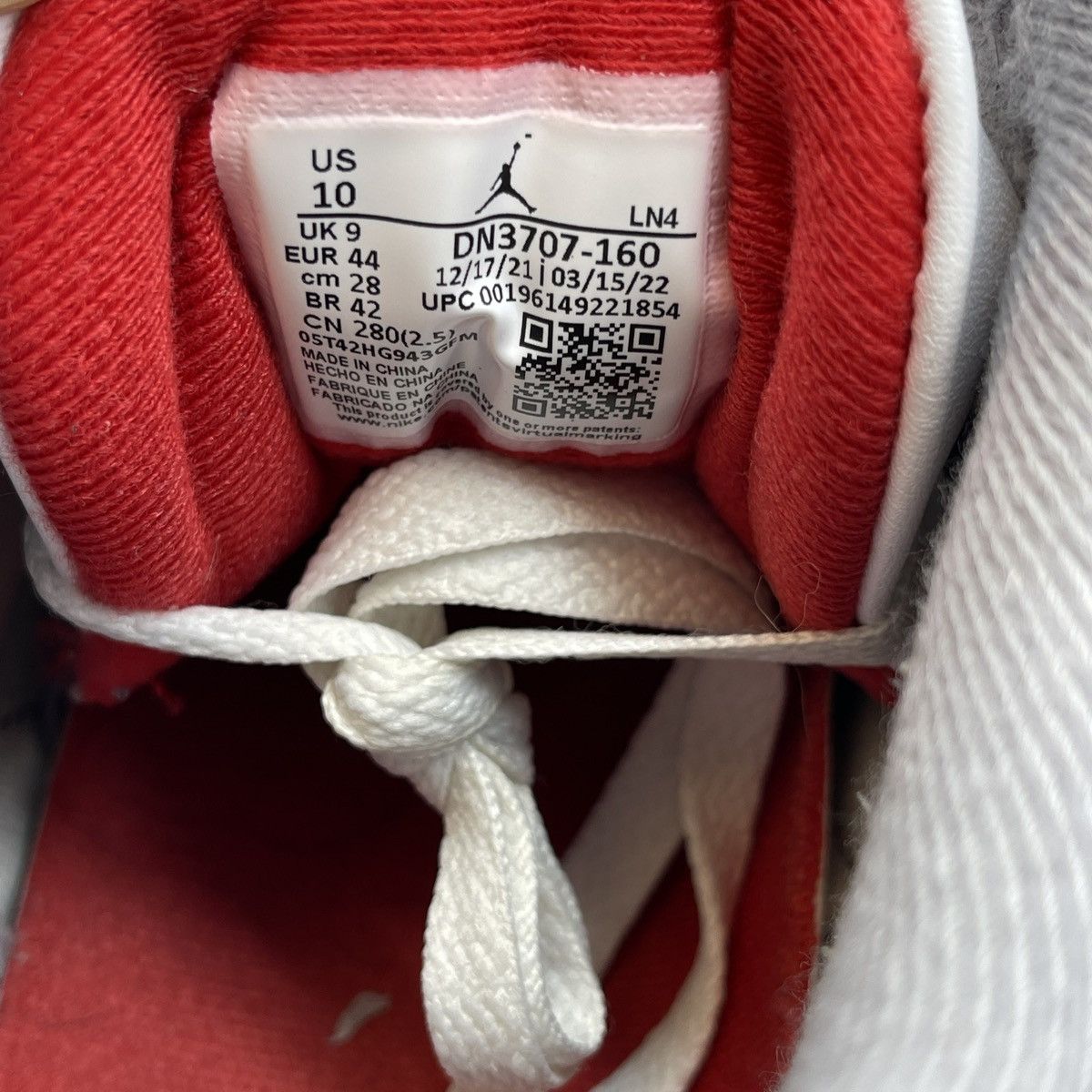 Jordan Brand Air Jordan 3 fire red Size US 10 / EU 43 - 8 Thumbnail