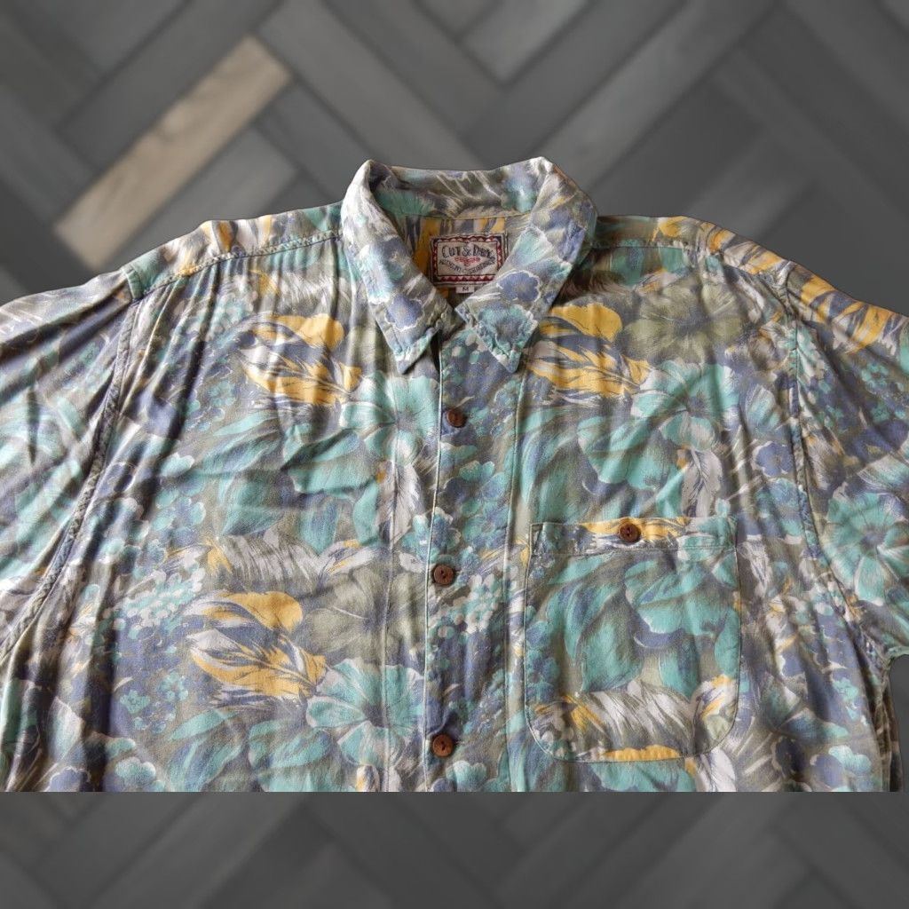 Vintage VINTAGE Cut & Dry Men's Rayon Short Sleeve Button-Up Shirt Size M Blue Floral 80s Size US M / EU 48-50 / 2 - 1 Thumbnail