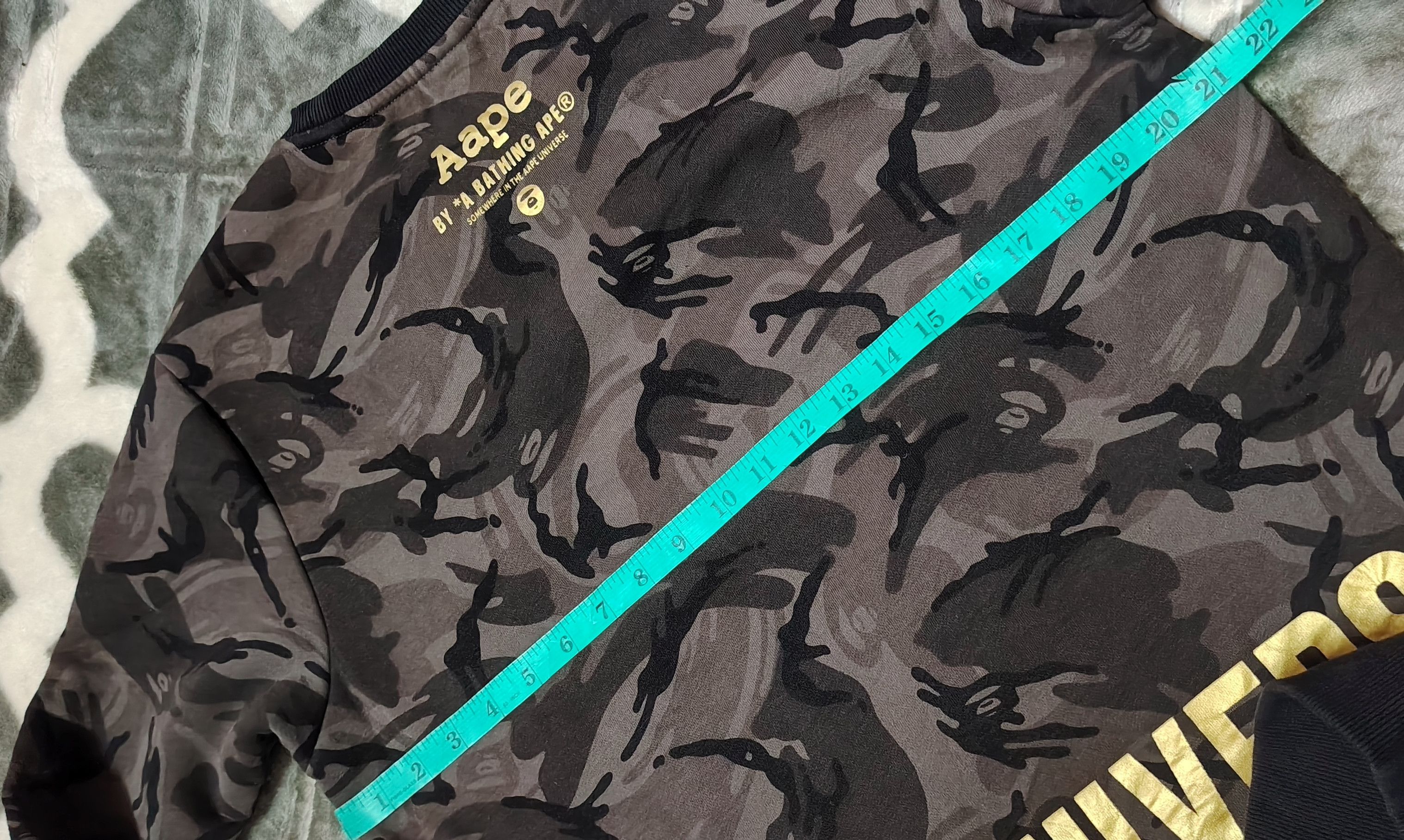 Aape AAPE By A Bathing Ape 2018 CNY Universe Camo Sweatshirt Size US XL / EU 56 / 4 - 17 Thumbnail