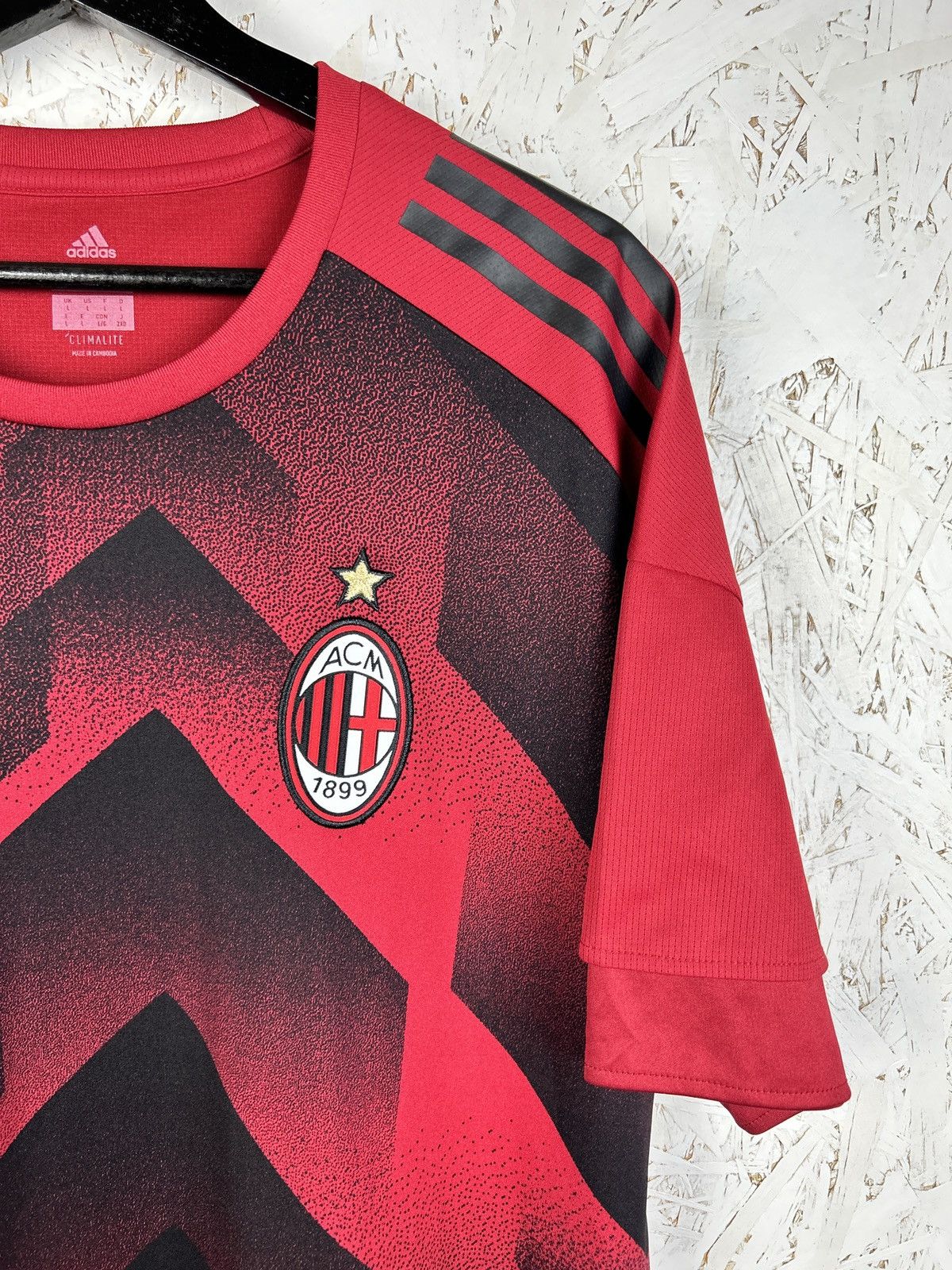 Other Adidas AC Milan 2017/18 Pre-Match Training Jersey Red L Size US L / EU 52-54 / 3 - 2 Thumbnail