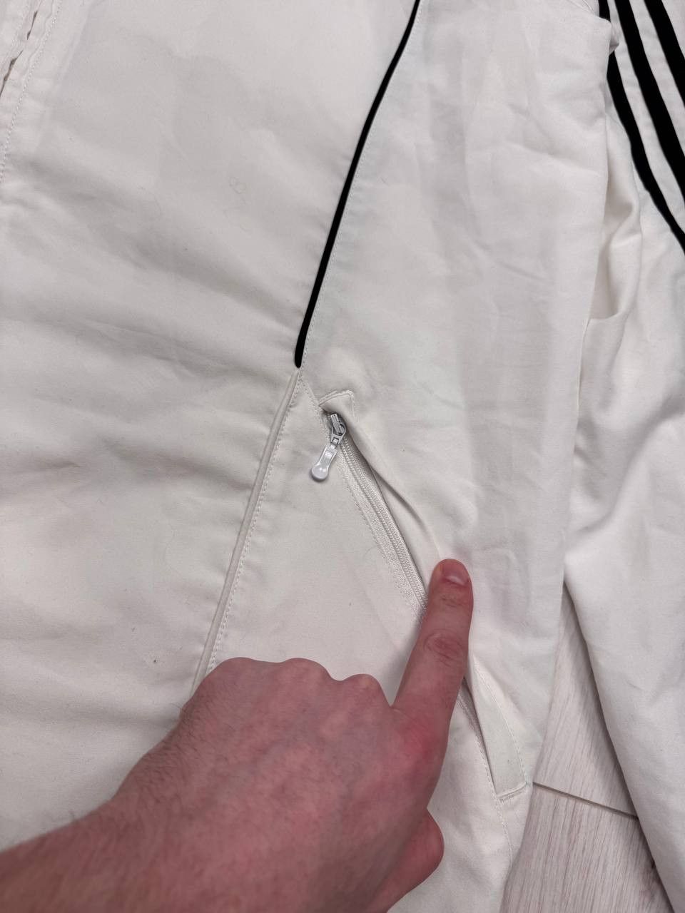 Adidas × Vintage Stoke City Jacket With Zipped White Adidas Mens Size L Size US L / EU 52-54 / 3 - 7 Thumbnail