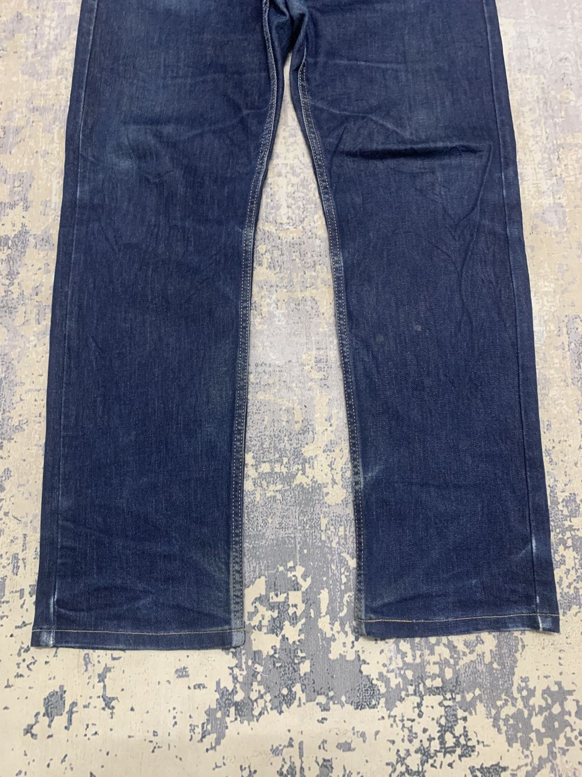 Levi's VINTAGE LEVIS 513 Slim Straight BLUE WASH JEANS Size US 31 - 3 Thumbnail