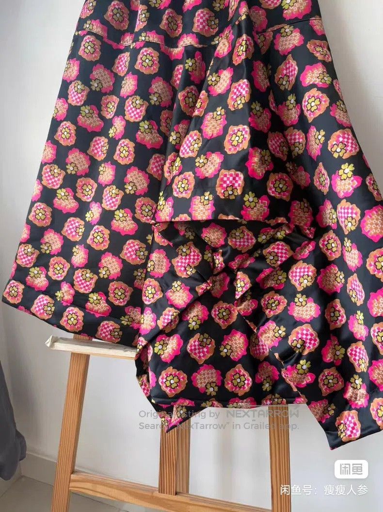 Comme des Garcons Comme Des Garcons size S Asymmetrical Silhouette Floral Sk Size 23" - 2 Thumbnail