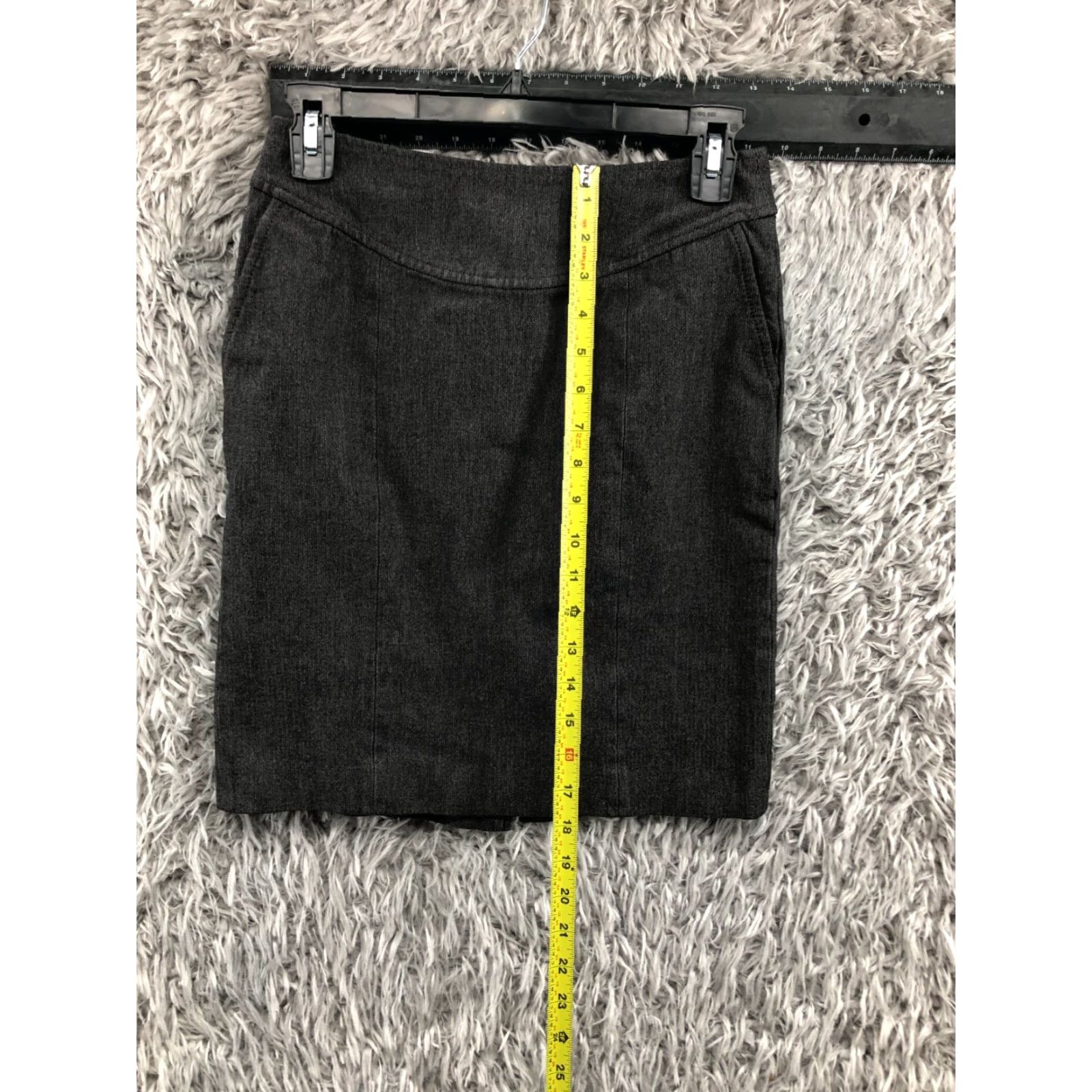 Banana Republic Banana Republic Skirt Womens 0P Petite Midi Denim Gray Regular Slit Pockets Barbie Buttons City 90s? Size 25" / US 0 / IT 36 - 3 Thumbnail