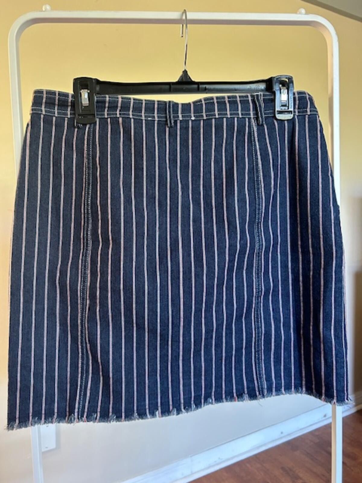 Unknown London Striped Button-Front Denim Mini Skirt Size L Size 36" / US 14 / IT 50 - 2 Thumbnail