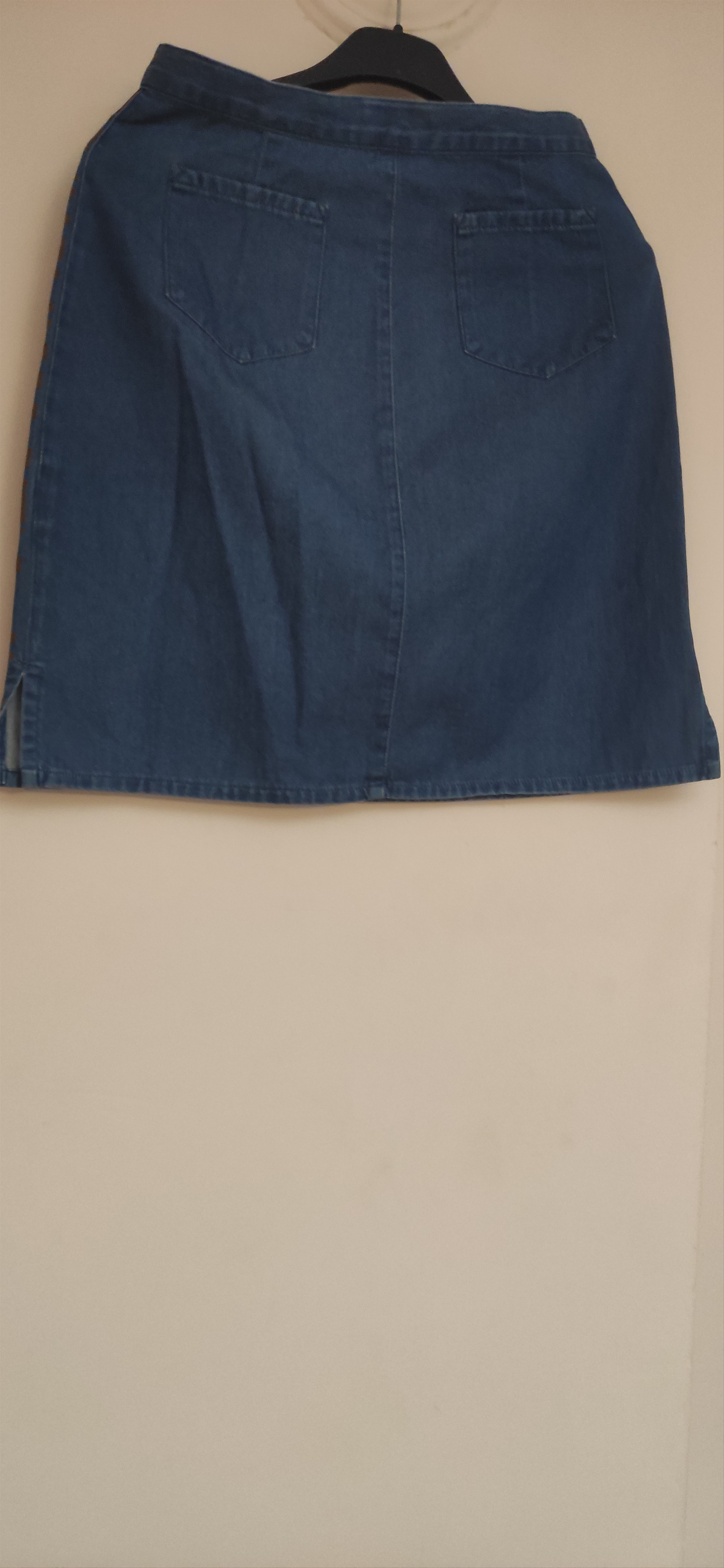 Trussardi The skirt Trussardi Size 40" / US 18 - 2 Thumbnail