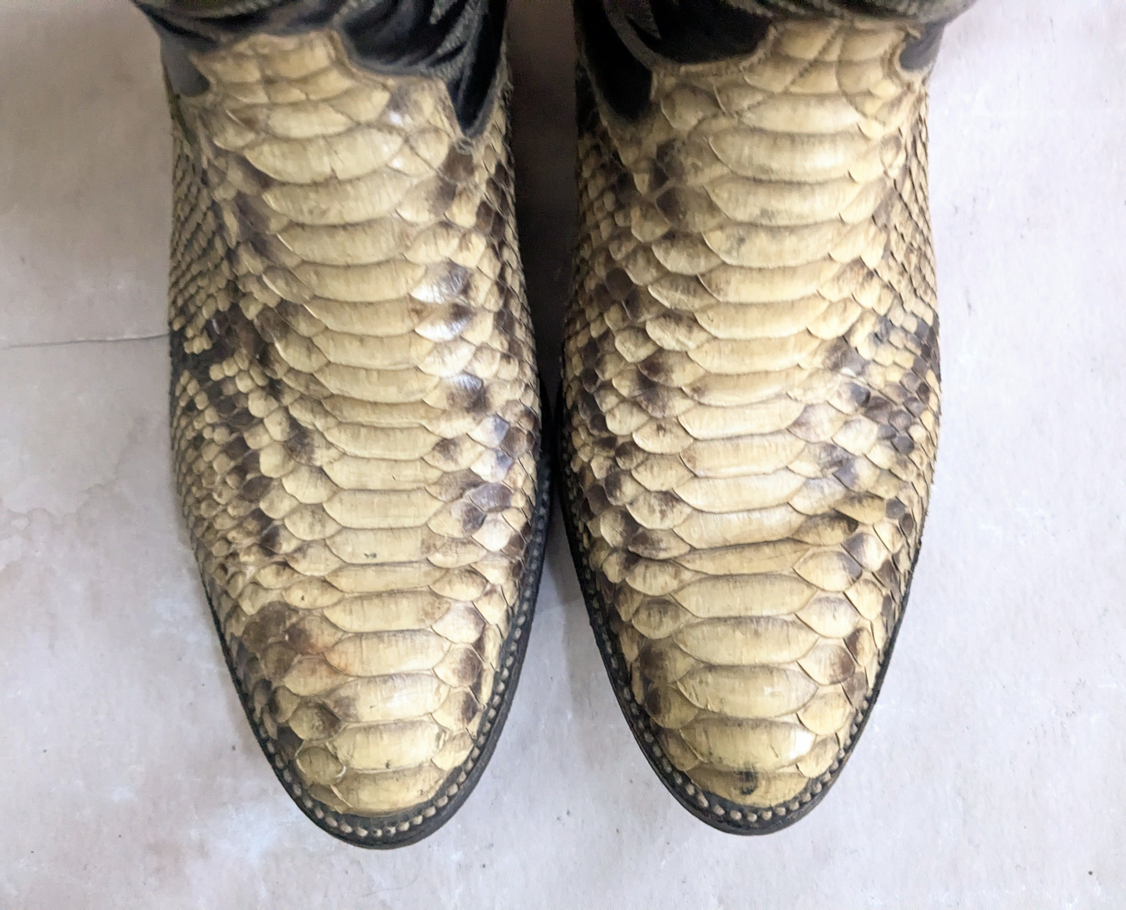 Genuine Leather Cowtown Python Cowboy Boots 9 D Black Snakeskin Size US 9 / EU 42 - 3 Thumbnail