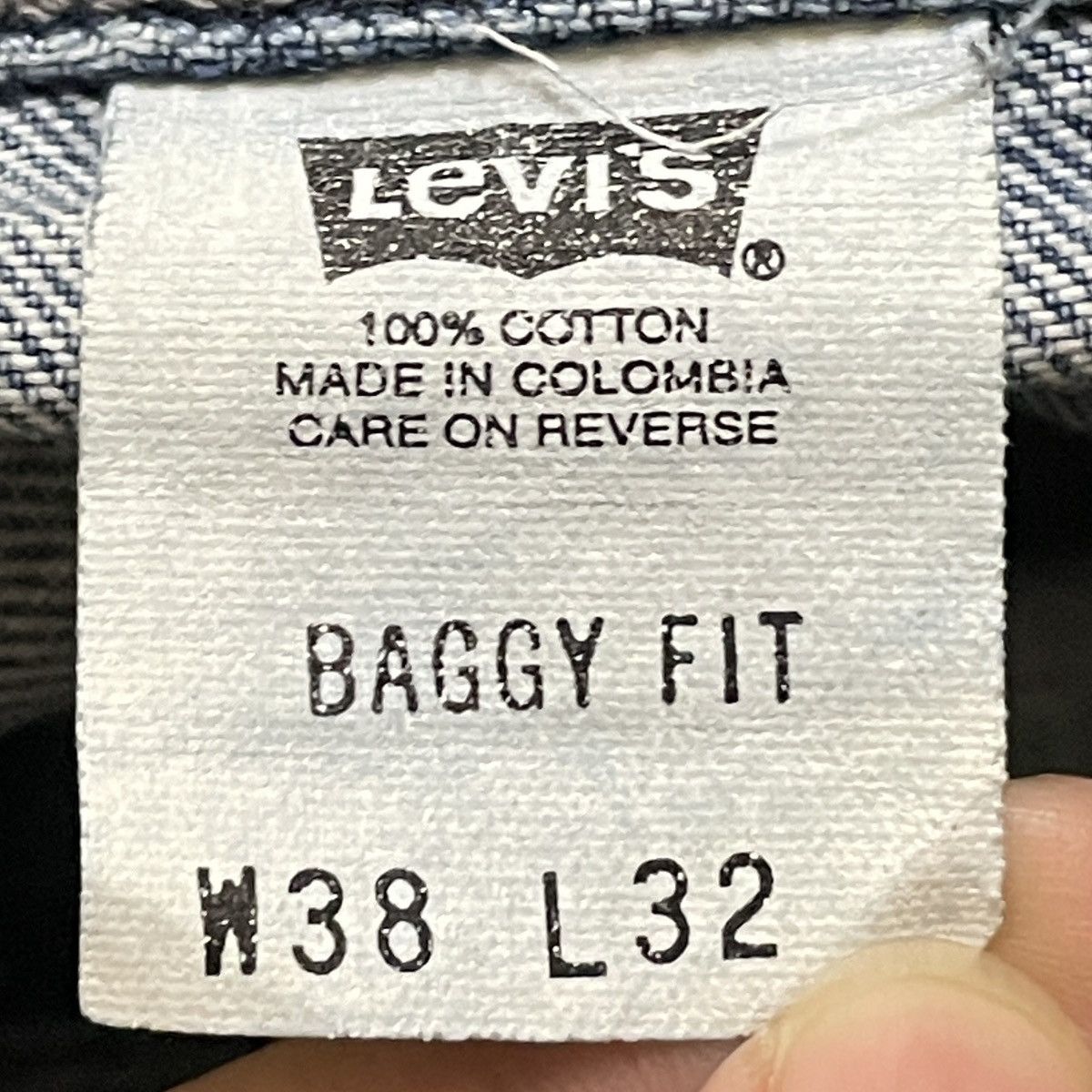 Rare Vintage Brand Levis SilverTab Baggy Jeans 2000s