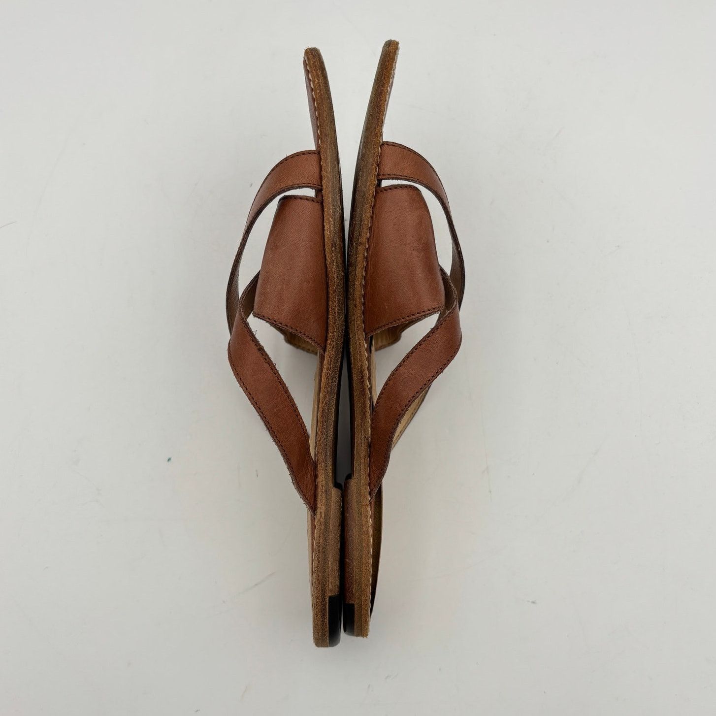 Manolo Blahnik Manolo Blahnik Brown Leather Flat Sandals Slides Size 35.5 Size US 5.5 / IT 35.5 - 8 Thumbnail