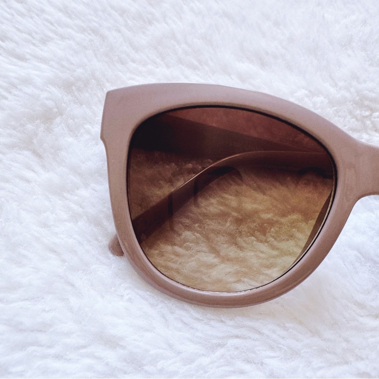 Other Mina Light Tan Chic Sunglasses Size ONE SIZE - 4 Thumbnail