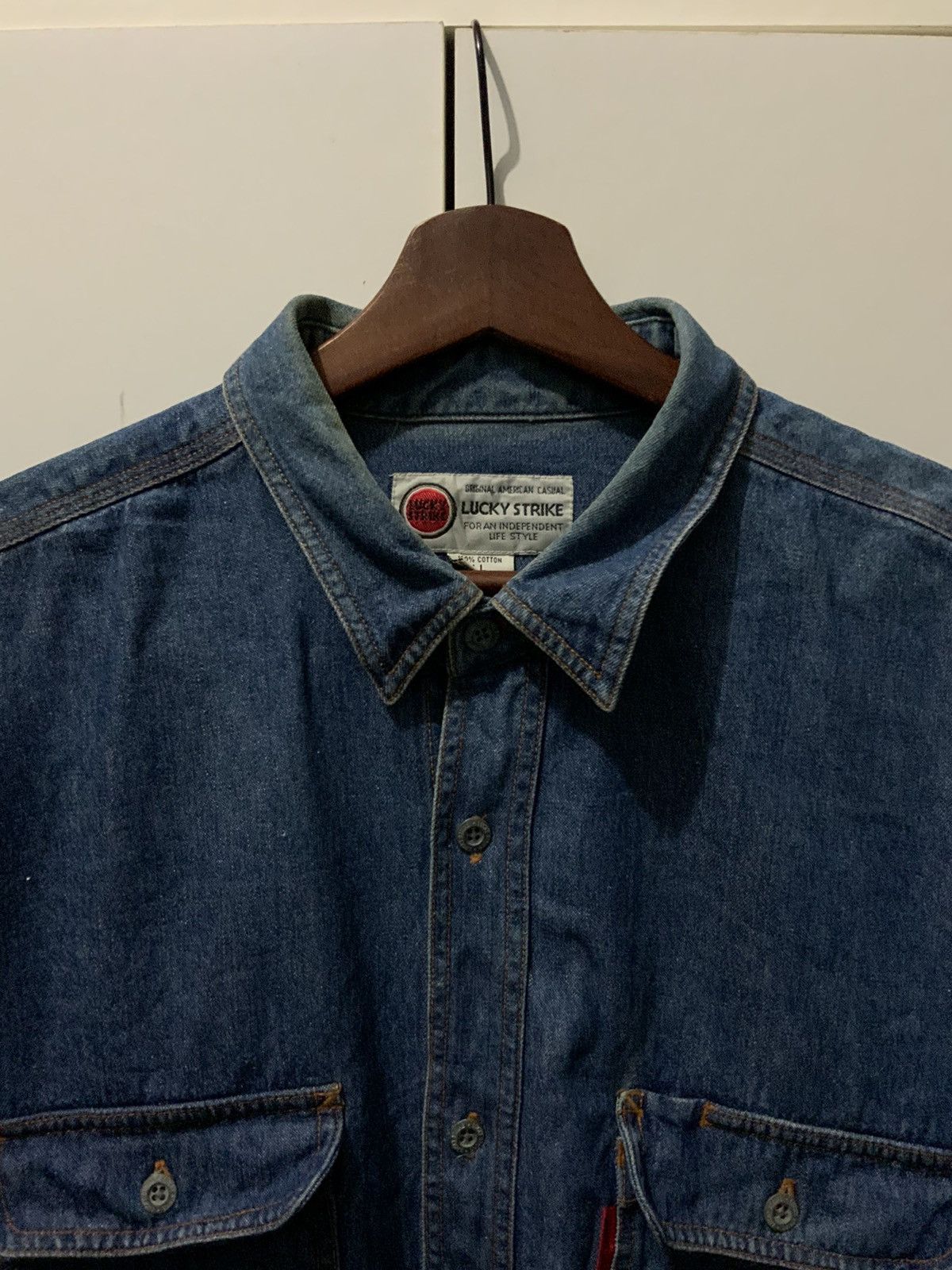 Japanese Brand Vintage Lucky Strike Fade Button Up Shirt Size US L / EU 52-54 / 3 - 7 Thumbnail