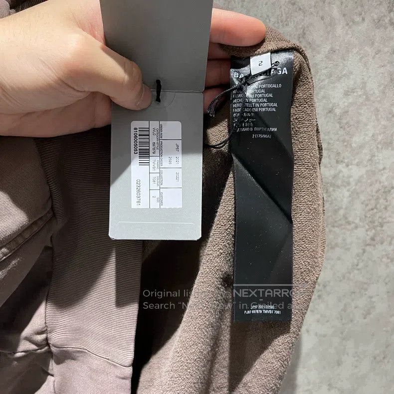Balenciaga Balenciaga Washed Brown Bat Letter Sweatshirt Size US M / EU 48-50 / 2 - 4 Thumbnail