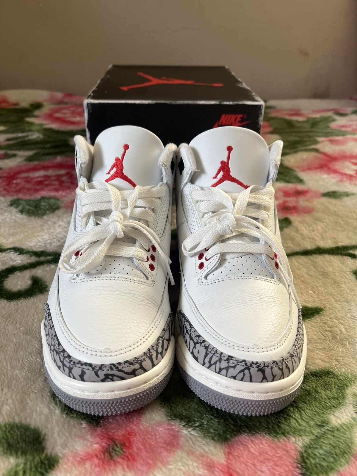 Jordan Brand Air Jordan 3 reimagine Size US 5 / EU 37 - 3 Thumbnail
