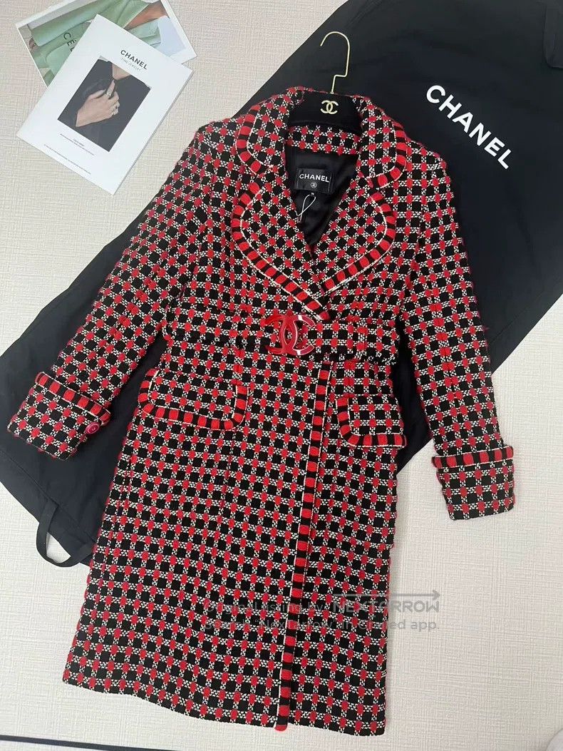 Chanel Chanel Red and black checkered tweed long belted coat Size XS / US 0-2 / IT 36-38 - 2 Thumbnail