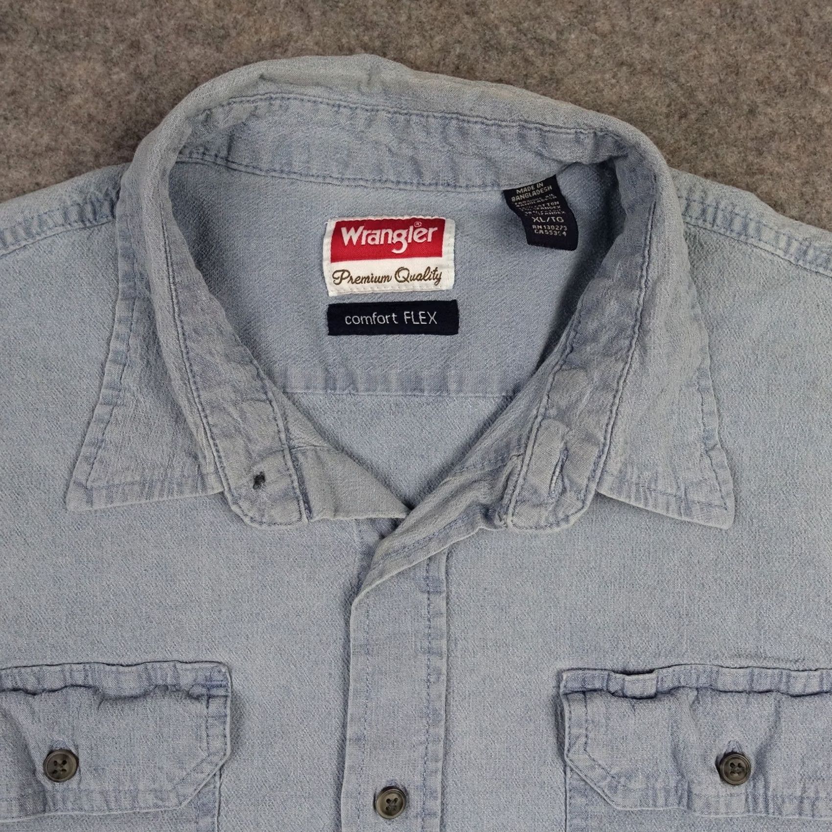 Wrangler VINTAGE Wrangler Shirt Mens XL Comfort Flex Denim Short Sleeve Button Up Pockets Size US XL / EU 56 / 4 - 2 Thumbnail