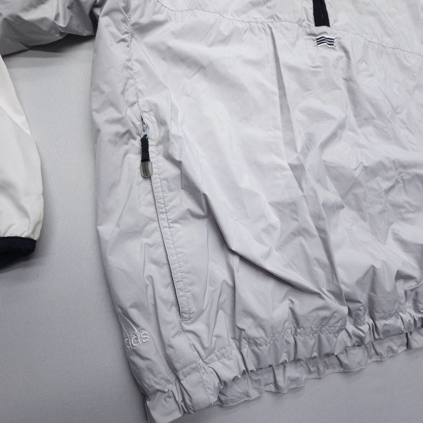 Adidas VINTAGE Adidas Windbreaker Mens M Silver 90s Street Jacket Size US M / EU 48-50 / 2 - 5 Thumbnail
