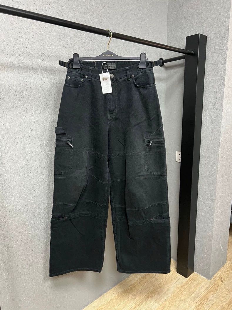 Balenciaga Balenciaga Black Cargo Utility Pants-yf Size US 28 / EU 44 - 1 Thumbnail