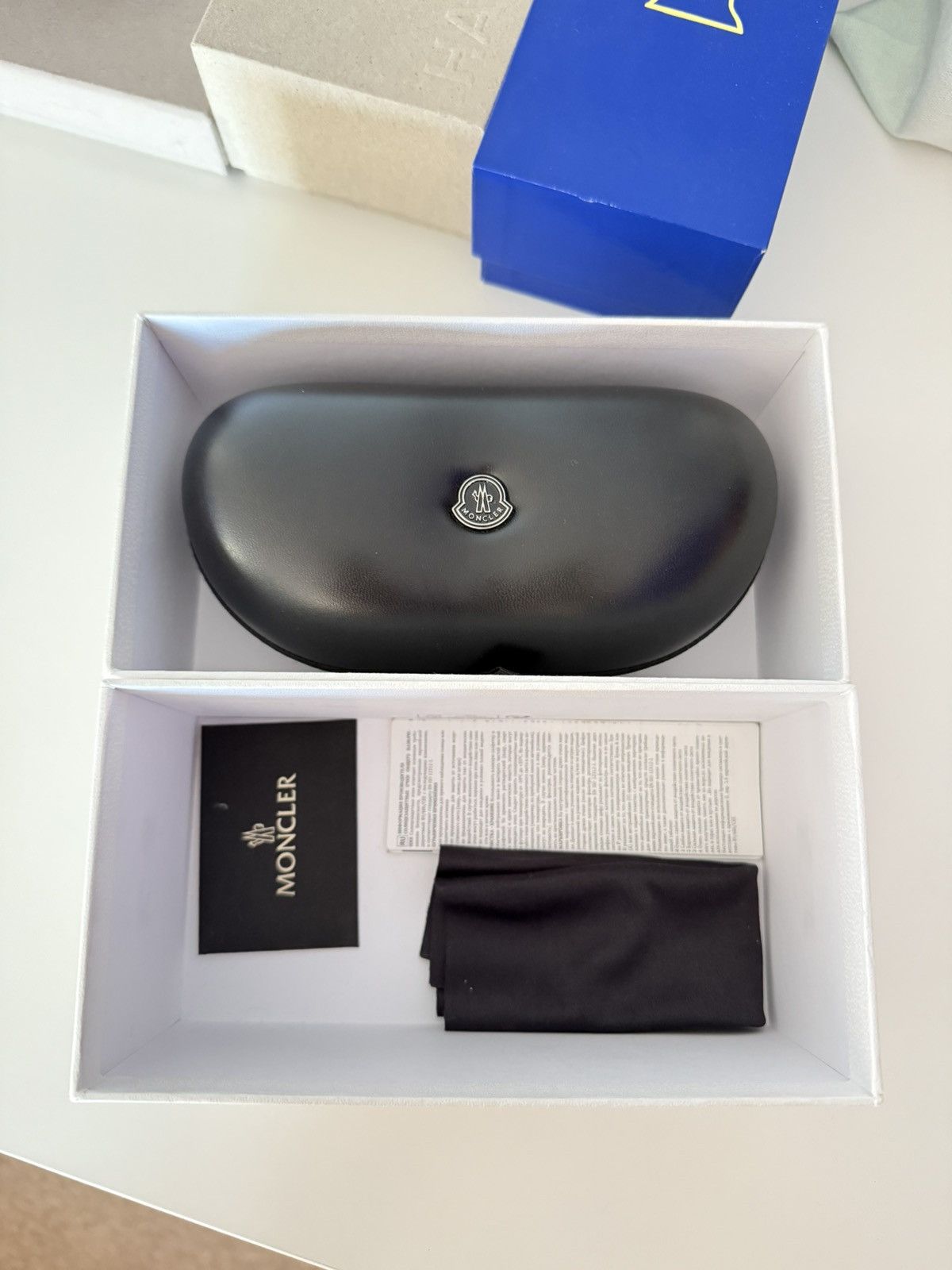 Moncler Moncler Snowcat ML 0002 Sunglasses (OS) Size ONE SIZE - 7 Thumbnail