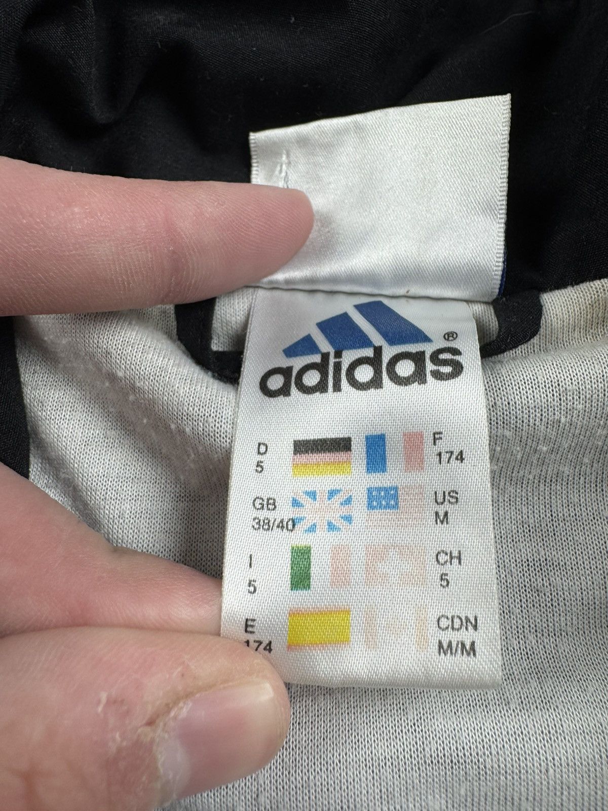 Adidas Vintage Adidas Original Y2K Retro Black Hype Logo Track Activewear Light Jacket Size US M / EU 48-50 / 2 - 11 Thumbnail