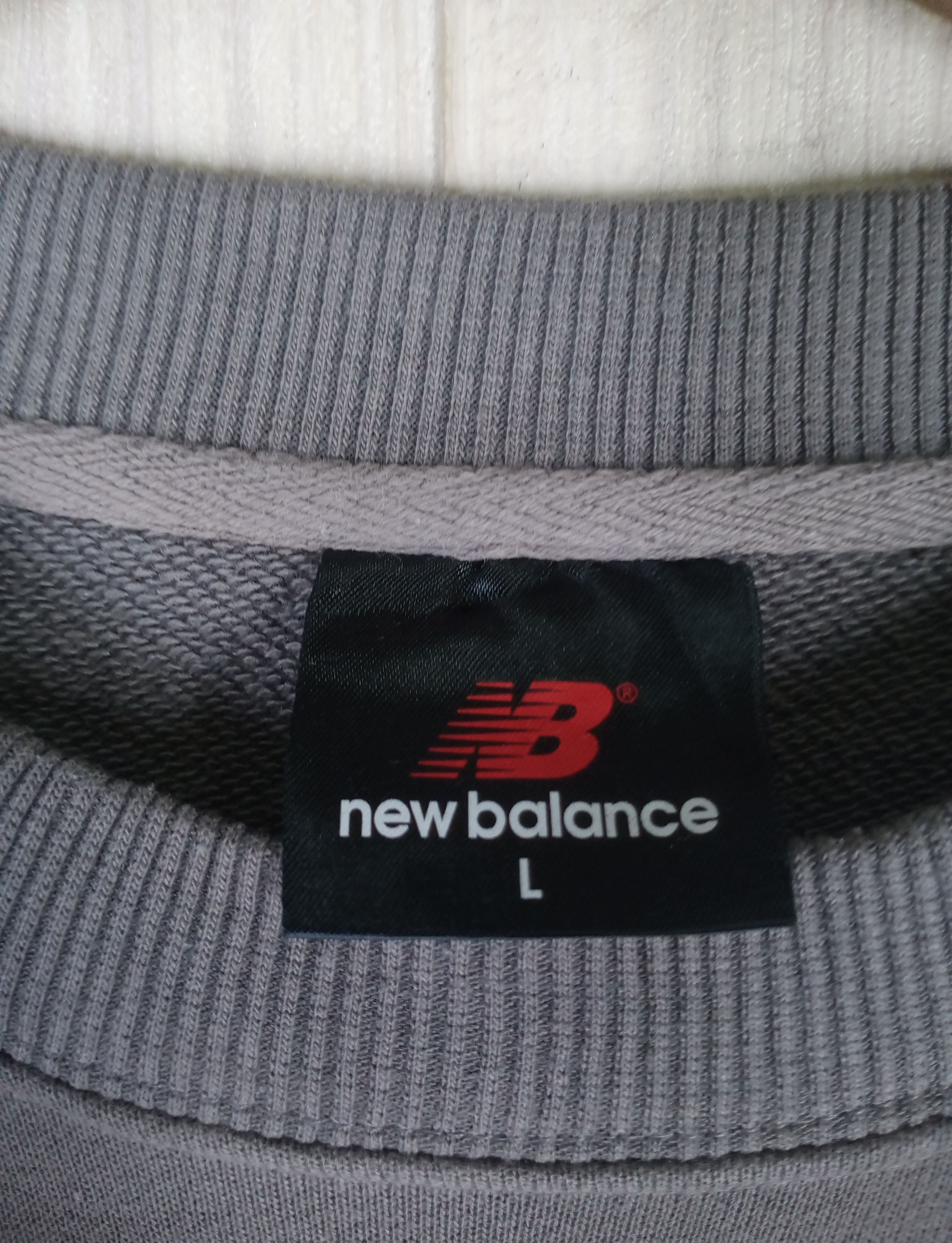 New Balance Rare Vintage New Balance Small Logo Sweatshirt Size US M / EU 48-50 / 2 - 4 Thumbnail