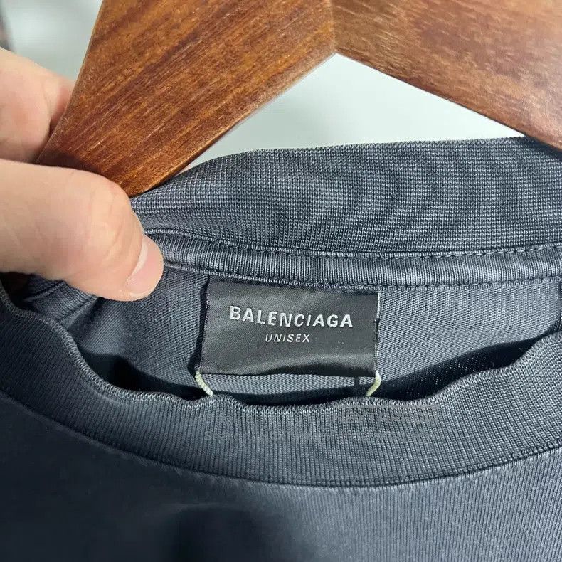Balenciaga Balenciaga Letter Logo Short Sleeve Size US L / EU 52-54 / 3 - 3 Thumbnail