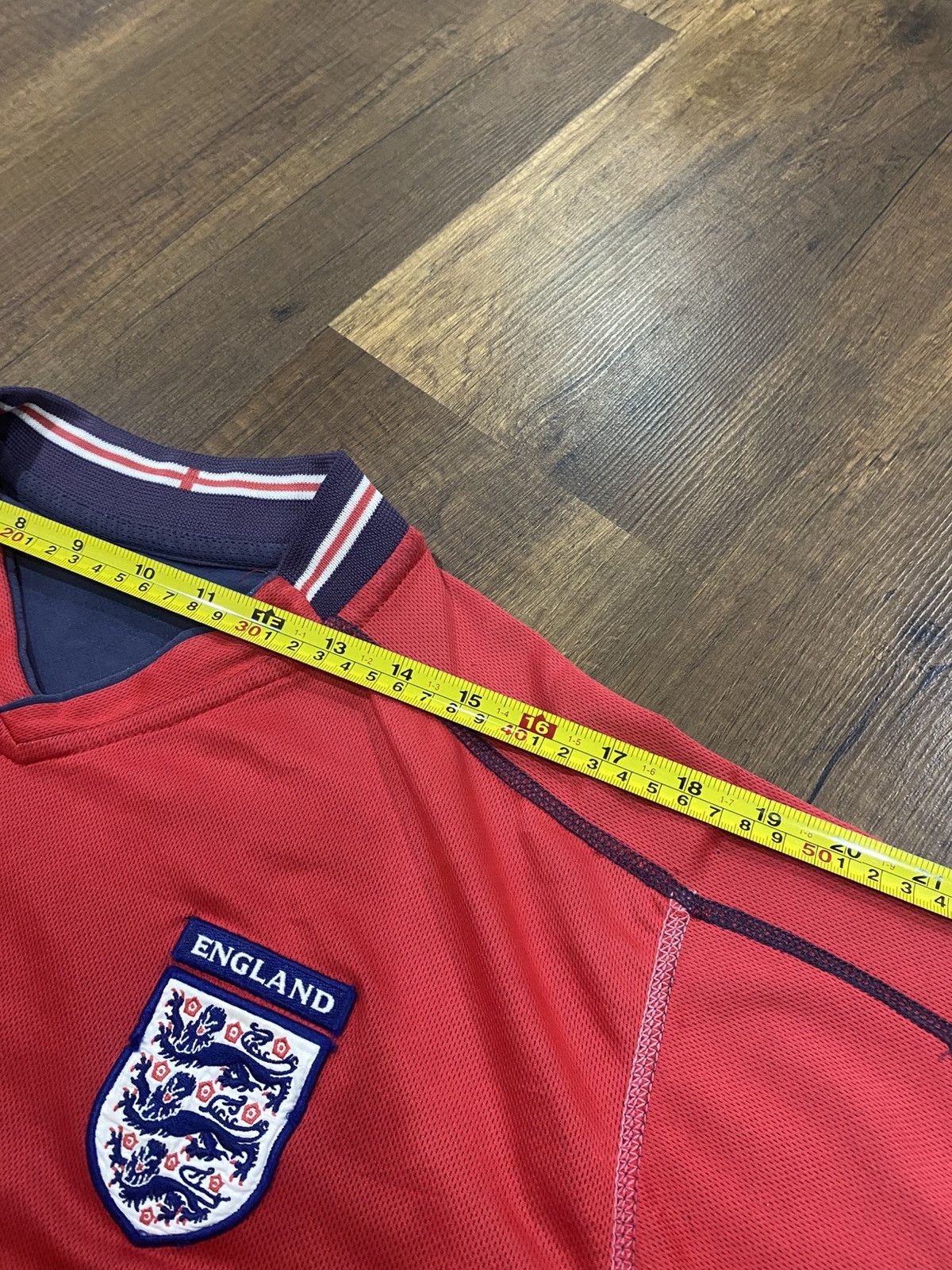 Umbro × Vintage Original Umbro 90’s England Jersey Robbie Fowler 9 Size US L / EU 52-54 / 3 - 3 Thumbnail
