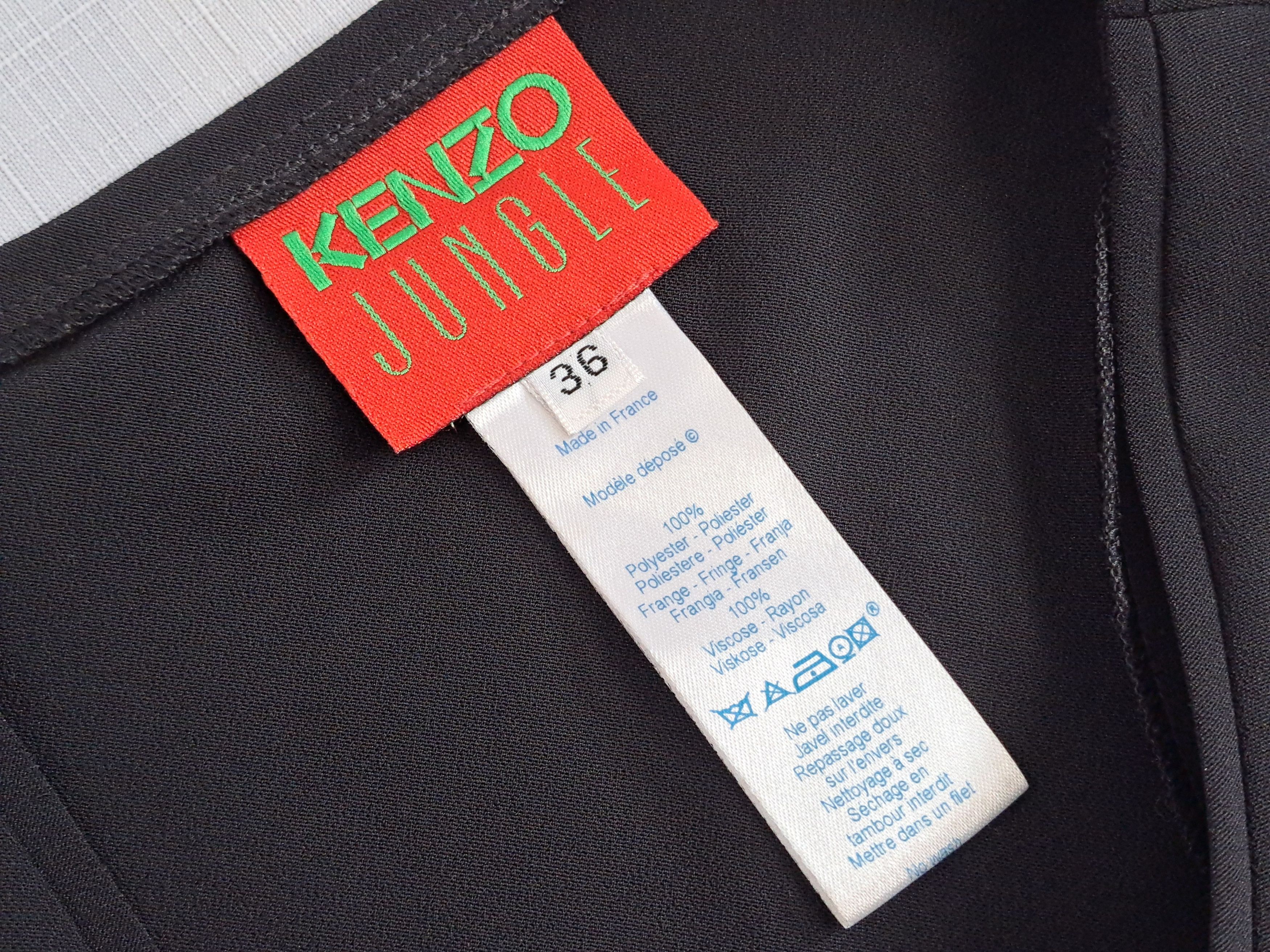 Kenzo × Vintage Kenzo Jungle sleeveless embroidered and fringed top. Size XS / US 0-2 / IT 36-38 - 7 Thumbnail