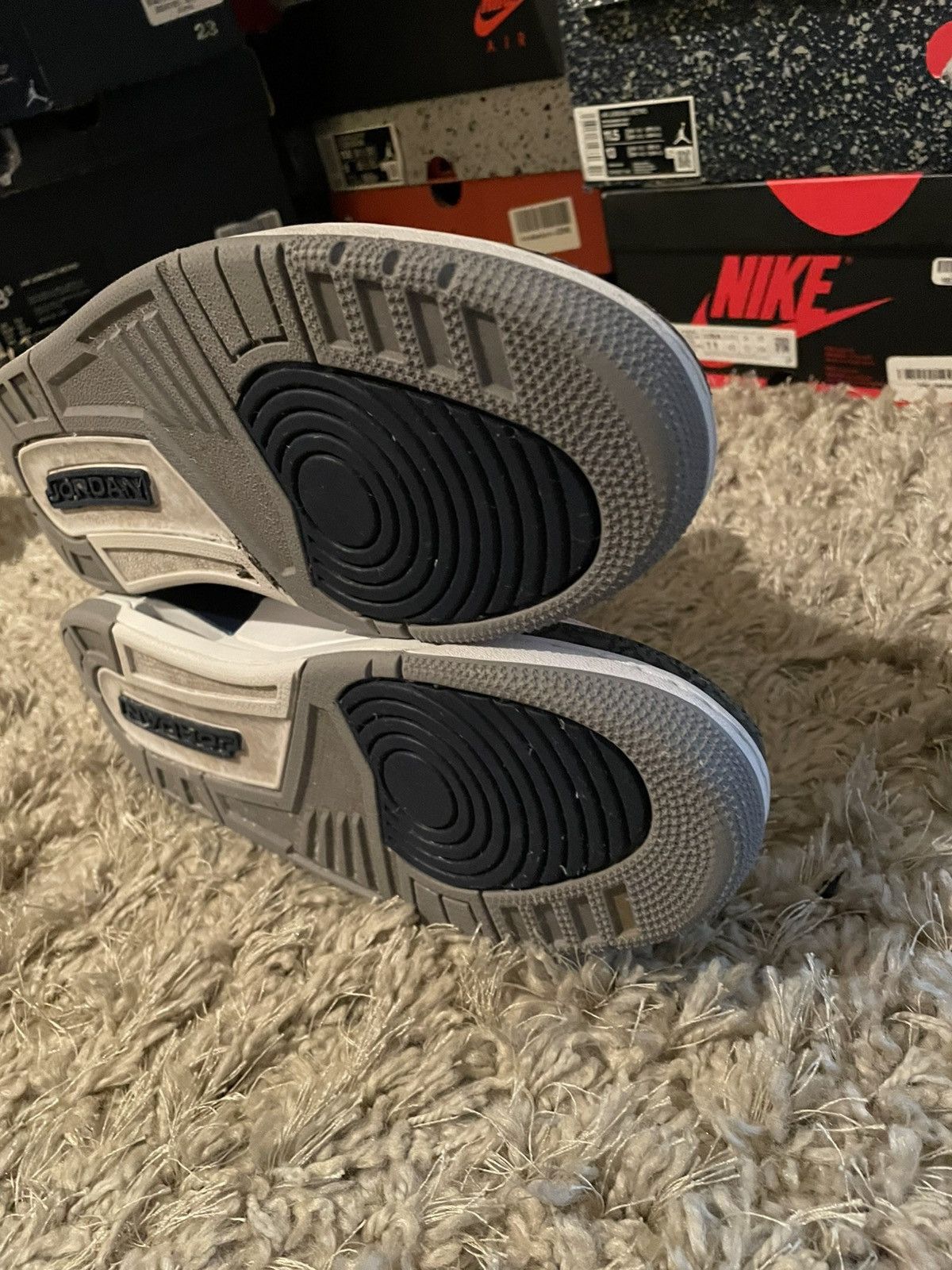 Jordan Brand Jordan 3 Navy Size US 9 / EU 42 - 9 Thumbnail