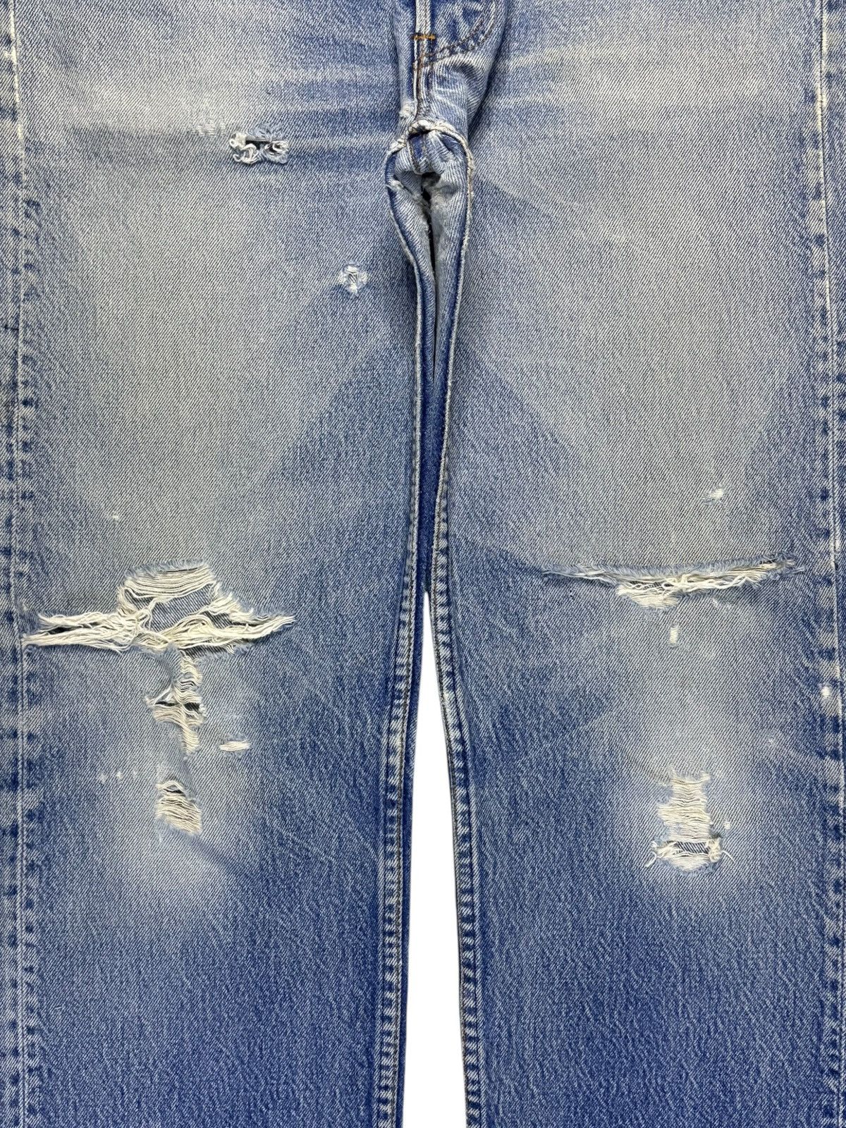 Levi's Vintage 90s Levis 501xx Faded Wash Distress Loose Jeans Size US 33 - 5 Thumbnail