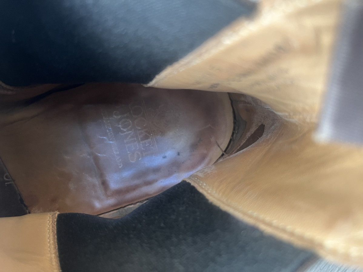 Crockett & Jones Crockett and jones chelsea brown leather boots Size US 11 / EU 44 - 10 Thumbnail